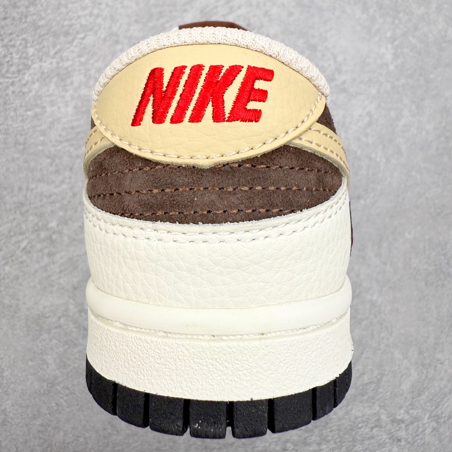 图片[8]-＃纯原福利 NK Dunk Low 定制配色 大厂出品 极力推荐 原装头层材料 独家版型蒸餾加工帶來的是更好的视觉和脚感体验大厂纯原品质出货 清洁度 电绣工艺 皮料切割干净无任何毛边 细节完美 尺码：36 36.5 37.5 38 38.5 39 40 40.5 41 42 42.5 43 44 44.5 45-选品中心