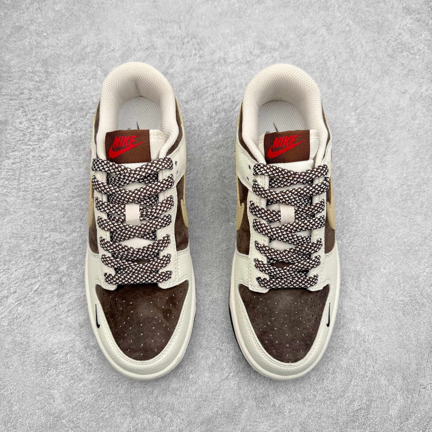 图片[2]-＃纯原福利 NK Dunk Low 定制配色 大厂出品 极力推荐 原装头层材料 独家版型蒸餾加工帶來的是更好的视觉和脚感体验大厂纯原品质出货 清洁度 电绣工艺 皮料切割干净无任何毛边 细节完美 尺码：36 36.5 37.5 38 38.5 39 40 40.5 41 42 42.5 43 44 44.5 45-选品中心