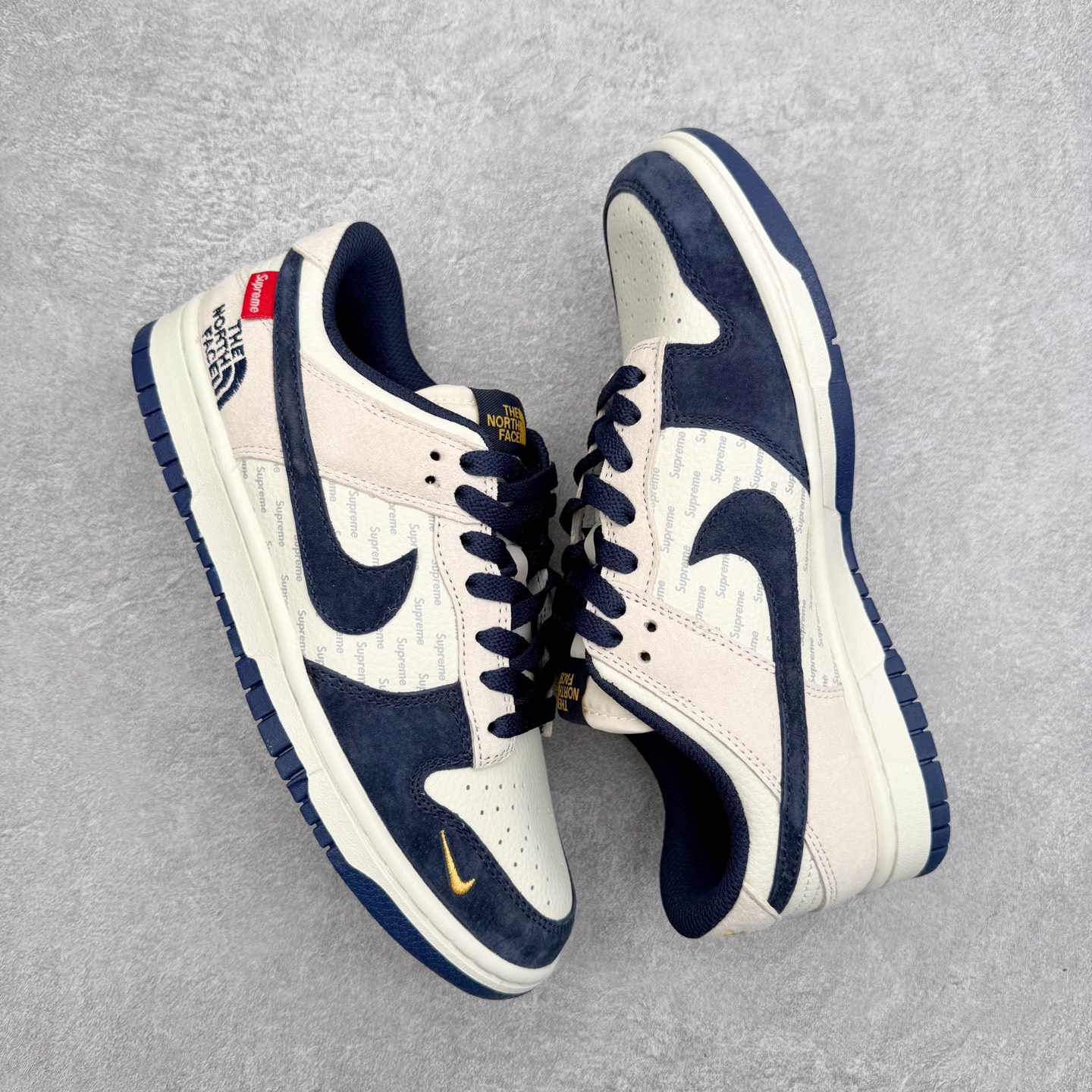 图片[3]-＃纯原福利 NK Dunk Low 定制配色 大厂出品 极力推荐 原装头层材料 独家版型蒸餾加工帶來的是更好的视觉和脚感体验大厂纯原品质出货 清洁度 电绣工艺 皮料切割干净无任何毛边 细节完美 尺码：36 36.5 37.5 38 38.5 39 40 40.5 41 42 42.5 43 44 44.5 45-选品中心