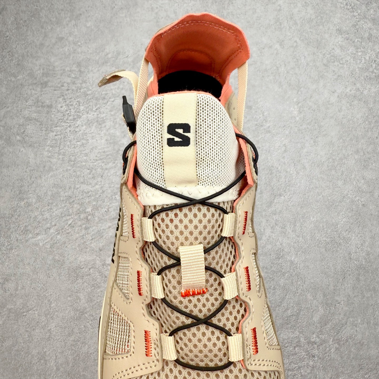 图片[5]-SALOMON萨洛蒙 Techamphibian 5 圆头舒适 透气速干抓地溯溪鞋 男女同款 SALOMON诞生于1947年的法国阿尔卑斯山区，全球知名的户外运动品牌。一直致力于推动滑雪、越野跑等山地运动的发展及产品的进步。其产品设计致力于追求创新和发掘产品的性能极限，帮助喜欢自由的人在山地间不断挑战自我。实拍调校N版已经零色差零失真 百分百还原实物色彩所见即所得 不存在货不对板色差等低级问题 选购参考实物拍摄 不混卖不参货 只用心做好货严格选品 承诺混一赔十 尺码：36 36.5 37.5 38 38.5 39 40 40.5 41 42 42.5 43 44 44.5 45-选品中心