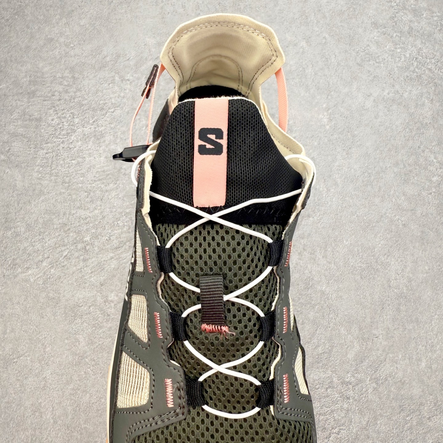 图片[5]-SALOMON萨洛蒙 Techamphibian 5 圆头舒适 透气速干抓地溯溪鞋 男女同款 SALOMON诞生于1947年的法国阿尔卑斯山区，全球知名的户外运动品牌。一直致力于推动滑雪、越野跑等山地运动的发展及产品的进步。其产品设计致力于追求创新和发掘产品的性能极限，帮助喜欢自由的人在山地间不断挑战自我。实拍调校N版已经零色差零失真 百分百还原实物色彩所见即所得 不存在货不对板色差等低级问题 选购参考实物拍摄 不混卖不参货 只用心做好货严格选品 承诺混一赔十 尺码：36 36.5 37.5 38 38.5 39 40 40.5 41 42 42.5 43 44 44.5 45-选品中心