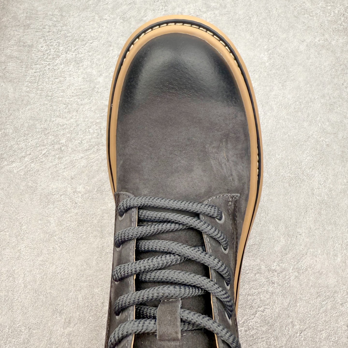 图片[4]-Timberland添柏岚/天伯伦 秋冬新品 秋冬必备户外休闲大黄靴系列#广东大厂品质 原盒原包装 时尚潮流搭配 面料采用意大利🇮🇹顶级磨砂细纹牛皮 轻质大底 搭配防臭防腐真皮乳胶鞋垫 大底到五金都是代工厂原材料制作 同原版固特异永不开胶工艺 好货不杀猪 首单质量严格把控 全网独家首发 品质毋庸置疑 全套官网统一包装 给您完美的穿着体验 质量考究耐穿 型男必备 专治不帅 高品质脚感一流 今年冬季防寒户外专用 日常随意搭配 尺码：38-44（皮鞋码）-选品中心