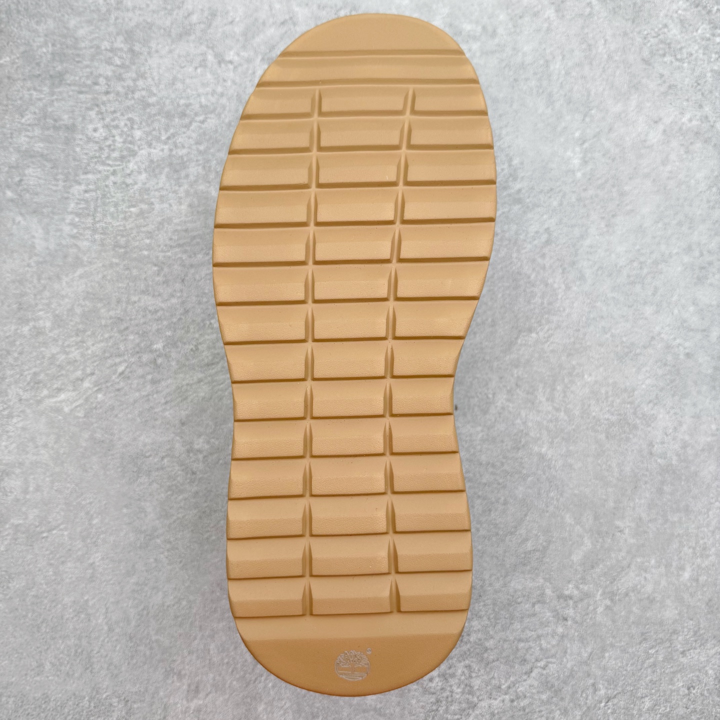 图片[9]-Timberland添柏岚/天伯伦 秋冬新品 秋冬必备户外休闲大黄靴系列#广东大厂品质 原盒原包装 时尚潮流搭配 面料采用意大利🇮🇹顶级磨砂细纹牛皮 轻质大底 搭配防臭防腐真皮乳胶鞋垫 大底到五金都是代工厂原材料制作 同原版固特异永不开胶工艺 好货不杀猪 首单质量严格把控 全网独家首发 品质毋庸置疑 全套官网统一包装 给您完美的穿着体验 质量考究耐穿 型男必备 专治不帅 高品质脚感一流 今年冬季防寒户外专用 日常随意搭配 尺码：38-44（皮鞋码）-选品中心