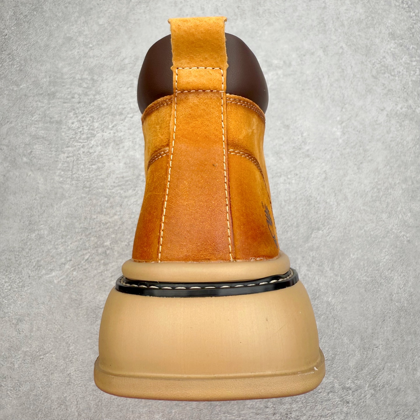 图片[8]-Timberland添柏岚/天伯伦 秋冬新品 秋冬必备户外休闲大黄靴系列#广东大厂品质 原盒原包装 时尚潮流搭配 面料采用意大利🇮🇹顶级磨砂细纹牛皮 轻质大底 搭配防臭防腐真皮乳胶鞋垫 大底到五金都是代工厂原材料制作 同原版固特异永不开胶工艺 好货不杀猪 首单质量严格把控 全网独家首发 品质毋庸置疑 全套官网统一包装 给您完美的穿着体验 质量考究耐穿 型男必备 专治不帅 高品质脚感一流 今年冬季防寒户外专用 日常随意搭配 尺码：38-44（皮鞋码）-选品中心