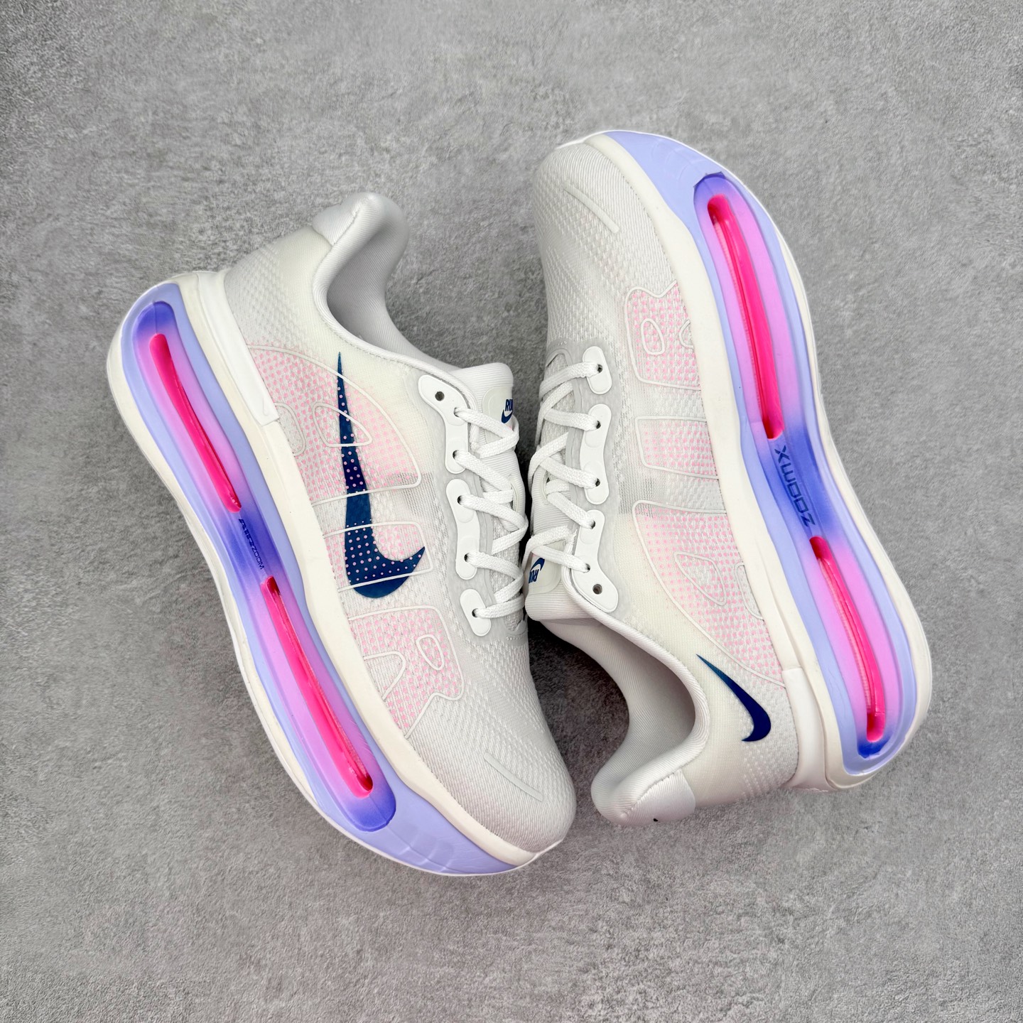 图片[3]-NK Vomero Premium 时尚舒适 网布防滑耐磨 低帮跑步鞋 HM5973-417 实拍调校N版已经零色差零失真 百分百还原实物色彩所见即所得 不存在货不对板色差等低级问题 选购参考实物拍摄 不混卖不参货 只用心做好货严格选品 承诺混一赔十 尺码：36 36.5 37.5 38 38.5 39 40 40.5 41 42 42.5 43 44 44.5 45-选品中心