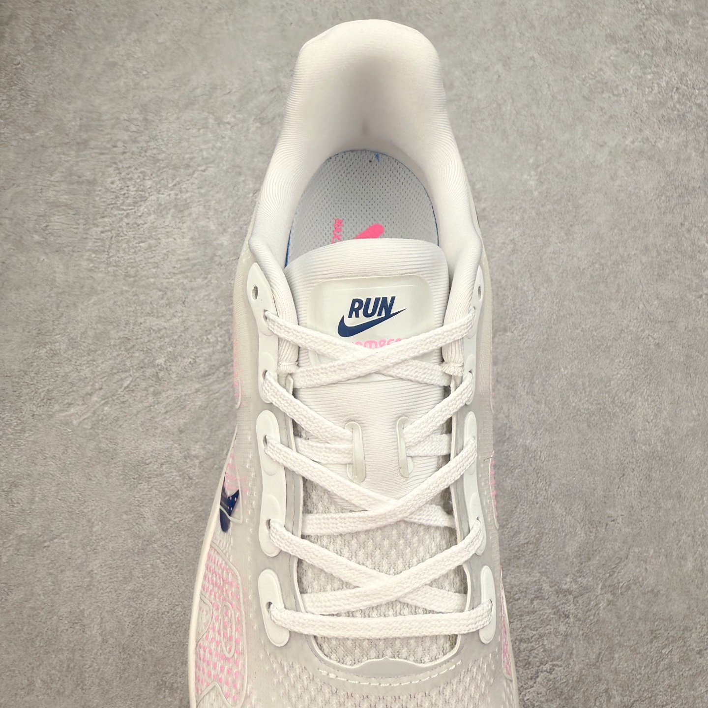 图片[5]-NK Vomero Premium 时尚舒适 网布防滑耐磨 低帮跑步鞋 HM5973-417 实拍调校N版已经零色差零失真 百分百还原实物色彩所见即所得 不存在货不对板色差等低级问题 选购参考实物拍摄 不混卖不参货 只用心做好货严格选品 承诺混一赔十 尺码：36 36.5 37.5 38 38.5 39 40 40.5 41 42 42.5 43 44 44.5 45-选品中心