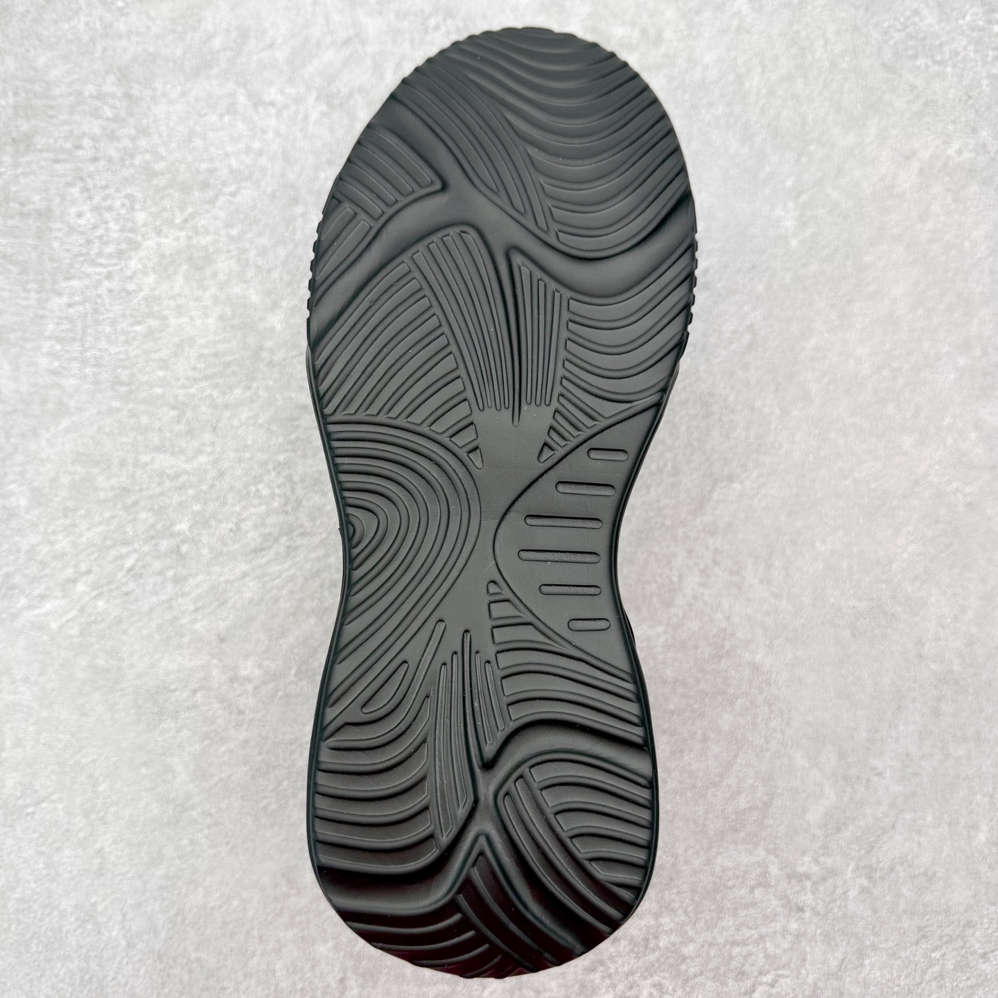 图片[9]-ECCO爱步跑步鞋百搭舒适 秋冬新款厚底休闲运动鞋男鞋 灵动系列 黄景瑜同款 品质牛皮鞋面，轻盈柔韧 具有良好的透气性 细腻柔软 简约系带设计 可自由调节松紧 贴合脚型 PU泡沫橡胶大底 抓地力强 具有良好的防滑耐磨性 时尚简约 休闲百搭 尺码：38 39 40 41 42 43 44 （皮鞋码）-选品中心