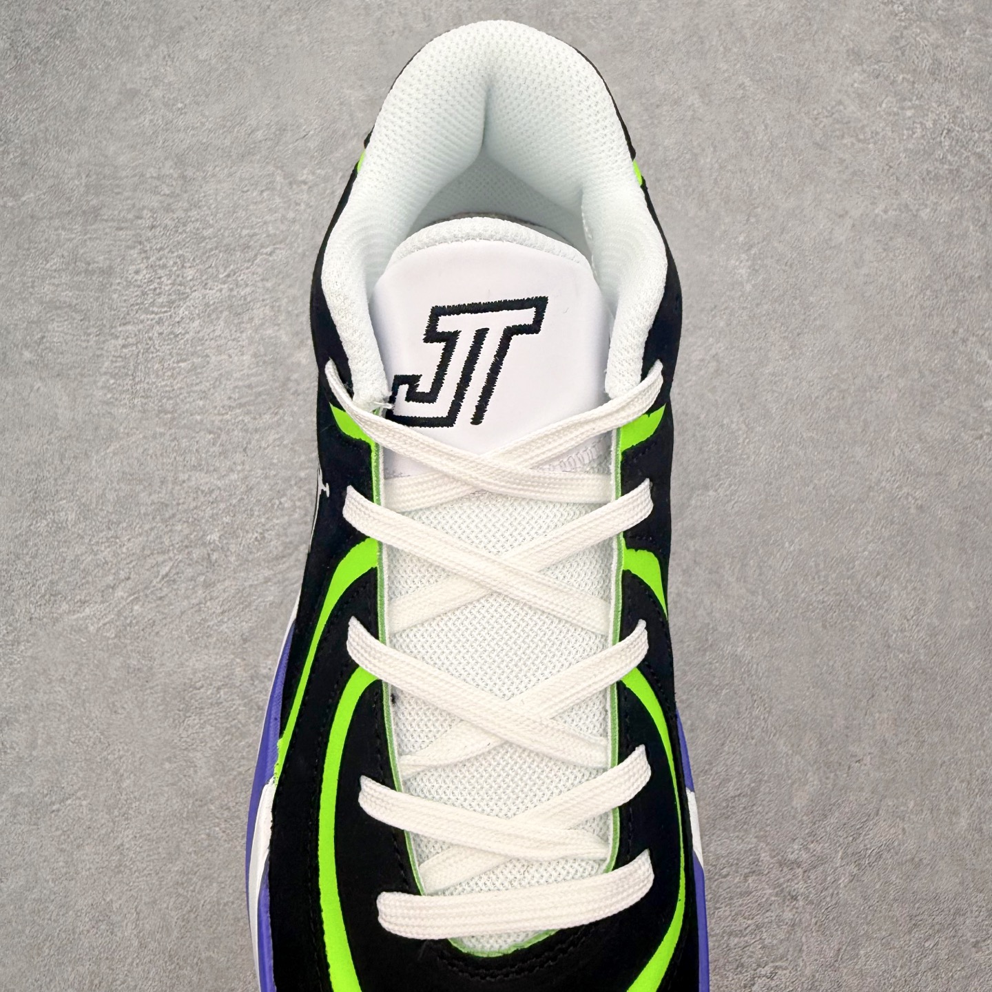 图片[5]-Jordan Tatum 4 Premium PF 舒适耐用支撑回弹篮球鞋 实拍调校N版已经零色差零失真 百分百还原实物色彩所见即所得 不存在货不对板色差等低级问题 选购参考实物拍摄 不混卖不参货 只用心做好货严格选品 承诺混一赔十 尺码：40 40.5 41 42 42.5 43 44 44.5 45 46-选品中心