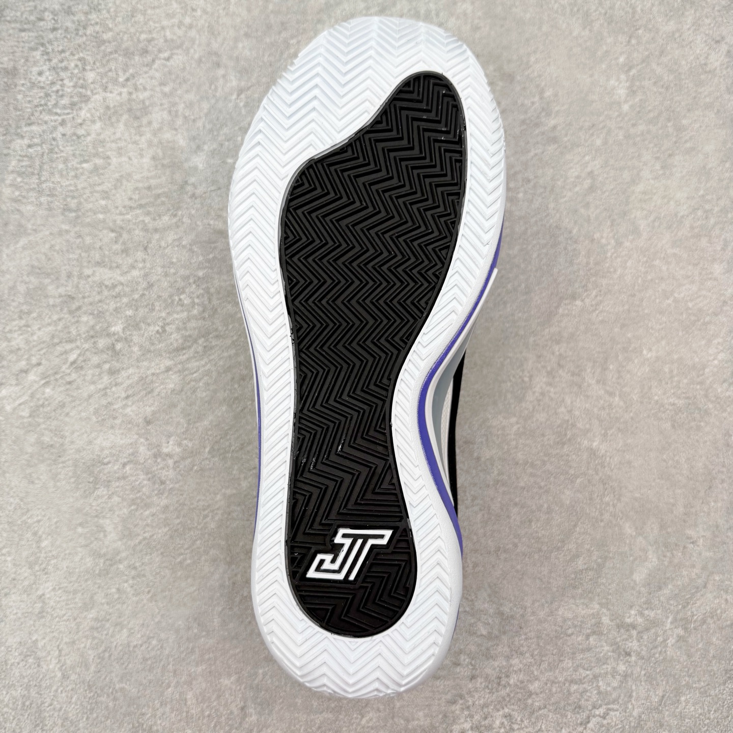 图片[9]-Jordan Tatum 4 Premium PF 舒适耐用支撑回弹篮球鞋 实拍调校N版已经零色差零失真 百分百还原实物色彩所见即所得 不存在货不对板色差等低级问题 选购参考实物拍摄 不混卖不参货 只用心做好货严格选品 承诺混一赔十 尺码：40 40.5 41 42 42.5 43 44 44.5 45 46-选品中心