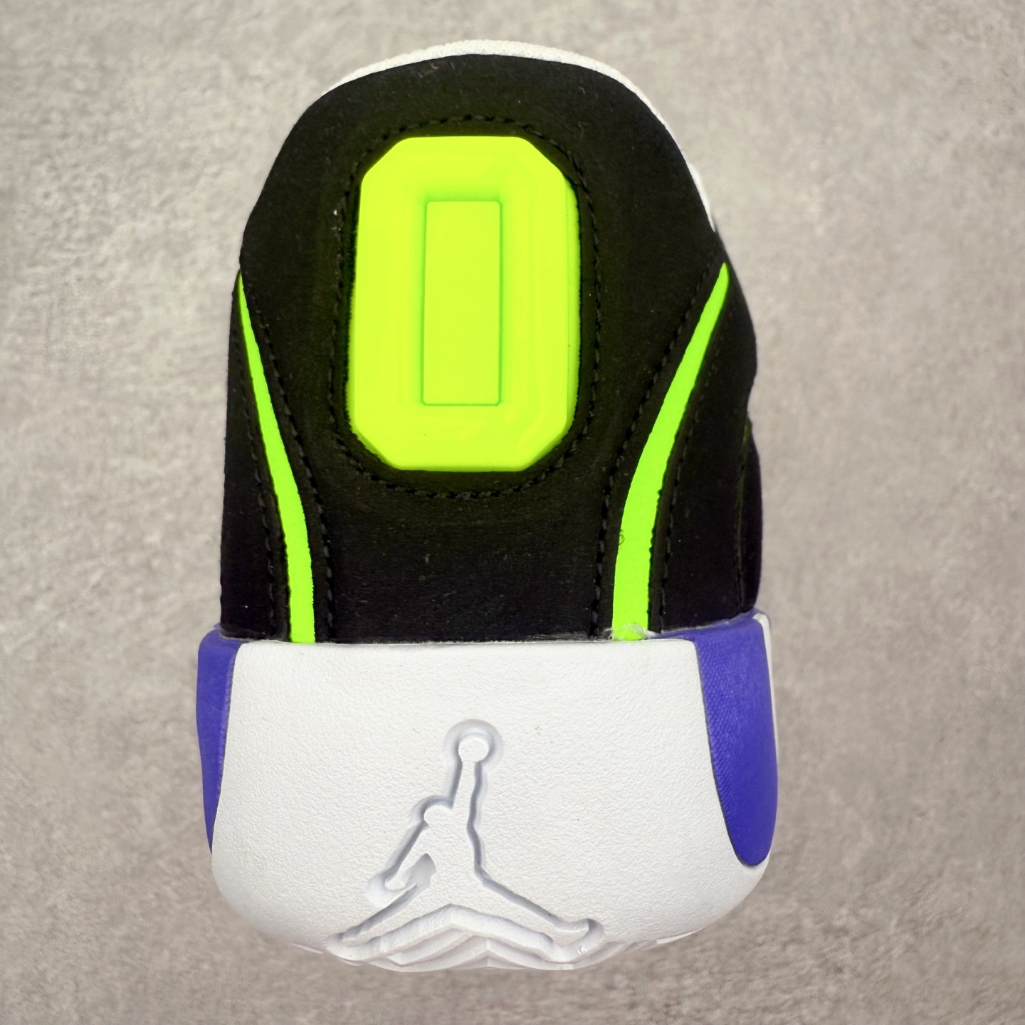 图片[8]-Jordan Tatum 4 Premium PF 舒适耐用支撑回弹篮球鞋 实拍调校N版已经零色差零失真 百分百还原实物色彩所见即所得 不存在货不对板色差等低级问题 选购参考实物拍摄 不混卖不参货 只用心做好货严格选品 承诺混一赔十 尺码：40 40.5 41 42 42.5 43 44 44.5 45 46-选品中心