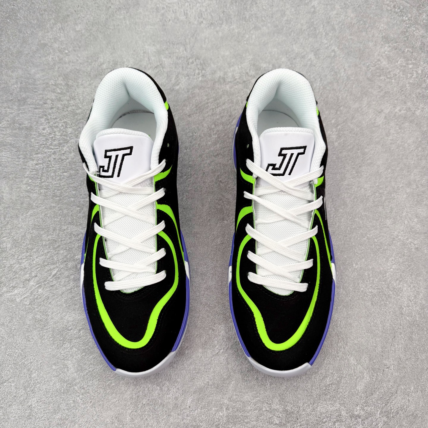 图片[2]-Jordan Tatum 4 Premium PF 舒适耐用支撑回弹篮球鞋 实拍调校N版已经零色差零失真 百分百还原实物色彩所见即所得 不存在货不对板色差等低级问题 选购参考实物拍摄 不混卖不参货 只用心做好货严格选品 承诺混一赔十 尺码：40 40.5 41 42 42.5 43 44 44.5 45 46-选品中心