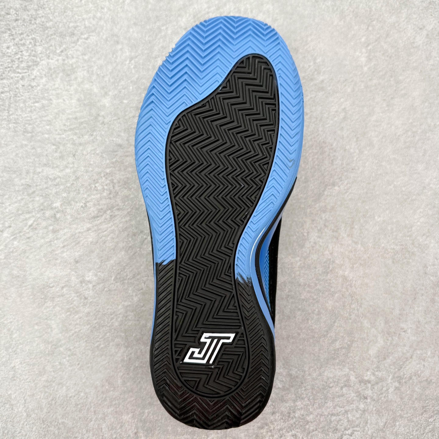 图片[9]-Jordan Tatum 4 Premium PF 舒适耐用支撑回弹篮球鞋 实拍调校N版已经零色差零失真 百分百还原实物色彩所见即所得 不存在货不对板色差等低级问题 选购参考实物拍摄 不混卖不参货 只用心做好货严格选品 承诺混一赔十 尺码：40 40.5 41 42 42.5 43 44 44.5 45 46-选品中心