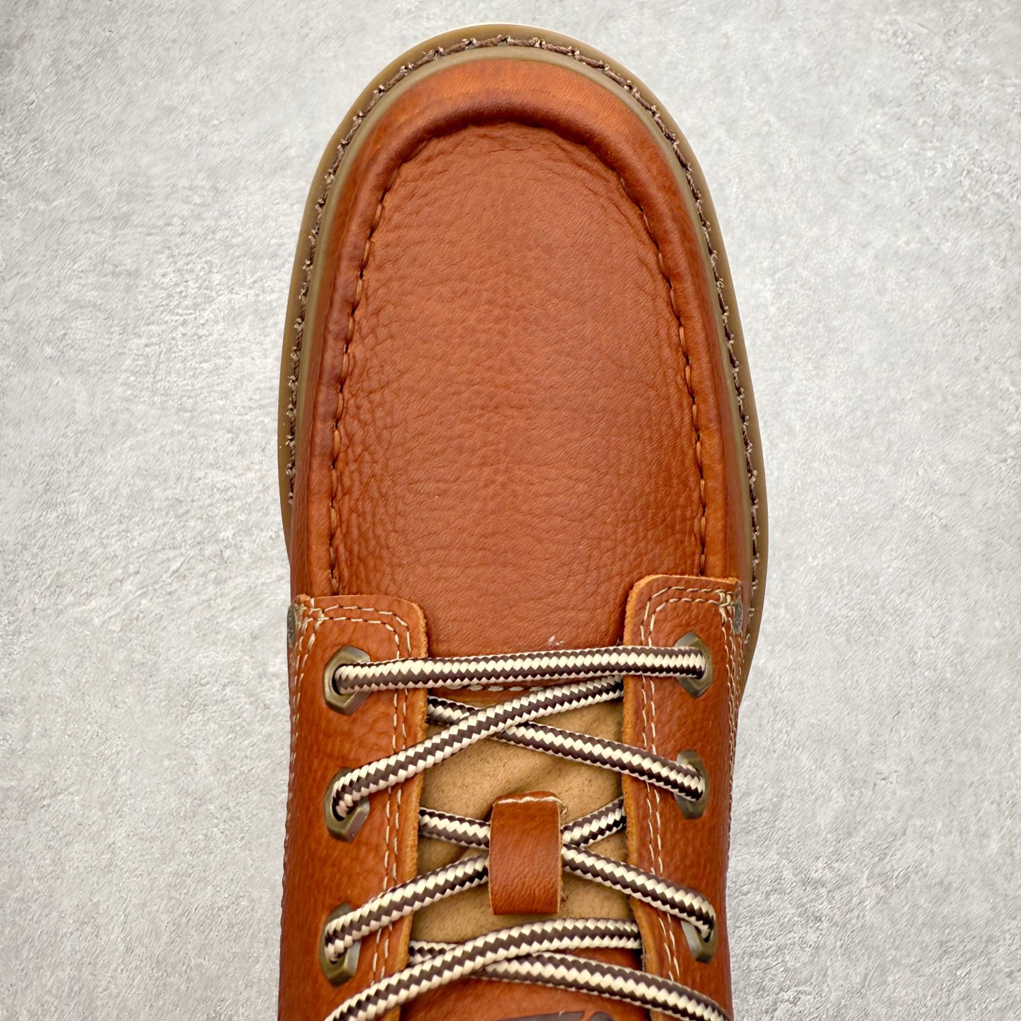 图片[4]-CAT卡特 户外工装轻底休闲马丁靴大黄靴系列 广东大厂品质 全新工艺升级 全鞋真牛皮材料 大底到五金都是代工厂原材料制作 同原版固特异永不开胶工艺 好货不杀猪 首单质量严格把控 全网独家首发 品质毋庸置疑 全套官网统一包装 今年冬季防寒户外专用 日常随意搭配 尺码：39 40 41 42 43 44（皮鞋码）-选品中心