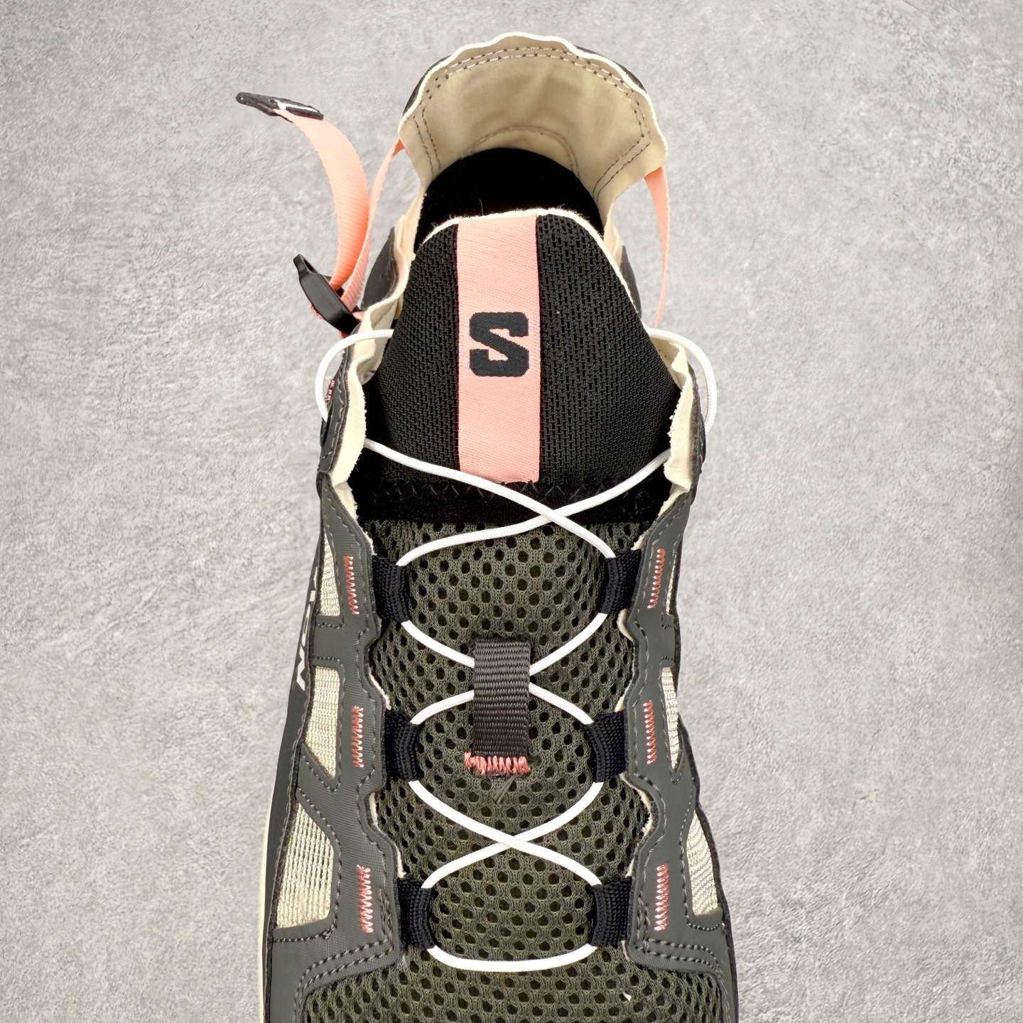 图片[5]-SALOMON萨洛蒙 Techamphibian 5 圆头舒适 透气速干抓地溯溪鞋 男女同款 SALOMON诞生于1947年的法国阿尔卑斯山区，全球知名的户外运动品牌。一直致力于推动滑雪、越野跑等山地运动的发展及产品的进步。其产品设计致力于追求创新和发掘产品的性能极限，帮助喜欢自由的人在山地间不断挑战自我。实拍调校N版已经零色差零失真 百分百还原实物色彩所见即所得 不存在货不对板色差等低级问题 选购参考实物拍摄 不混卖不参货 只用心做好货严格选品 承诺混一赔十 尺码：36 36.5 37.5 38 38.5 39 40 40.5 41 42 42.5 43 44 44.5 45-选品中心