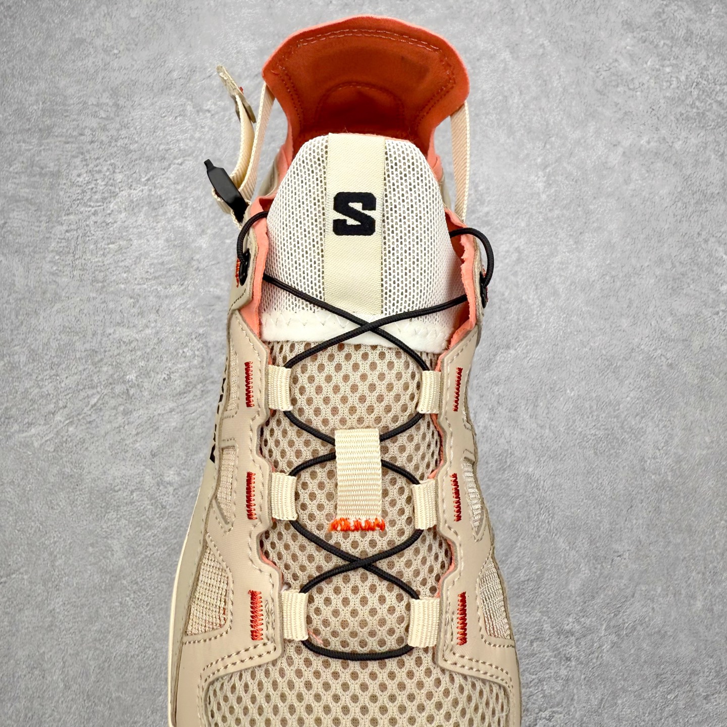 图片[5]-SALOMON萨洛蒙 Techamphibian 5 圆头舒适 透气速干抓地溯溪鞋 男女同款 SALOMON诞生于1947年的法国阿尔卑斯山区，全球知名的户外运动品牌。一直致力于推动滑雪、越野跑等山地运动的发展及产品的进步。其产品设计致力于追求创新和发掘产品的性能极限，帮助喜欢自由的人在山地间不断挑战自我。实拍调校N版已经零色差零失真 百分百还原实物色彩所见即所得 不存在货不对板色差等低级问题 选购参考实物拍摄 不混卖不参货 只用心做好货严格选品 承诺混一赔十 尺码：36 36.5 37.5 38 38.5 39 40 40.5 41 42 42.5 43 44 44.5 45-选品中心