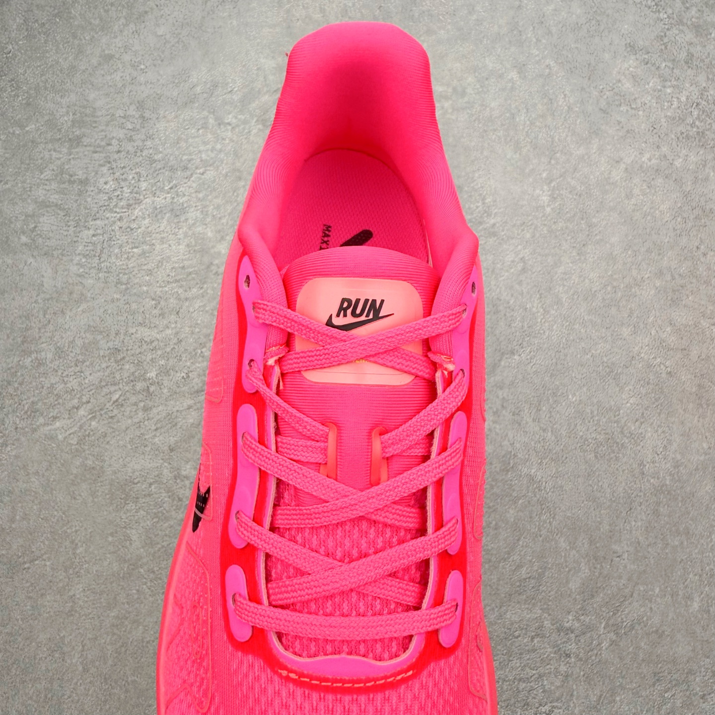 图片[5]-NK Vomero Premium 时尚舒适 网布防滑耐磨 低帮跑步鞋 HM5973-603 实拍调校N版已经零色差零失真 百分百还原实物色彩所见即所得 不存在货不对板色差等低级问题 选购参考实物拍摄 不混卖不参货 只用心做好货严格选品 承诺混一赔十 尺码：36 36.5 37.5 38 38.5 39 40 40.5 41 42 42.5 43 44 44.5 45-选品中心