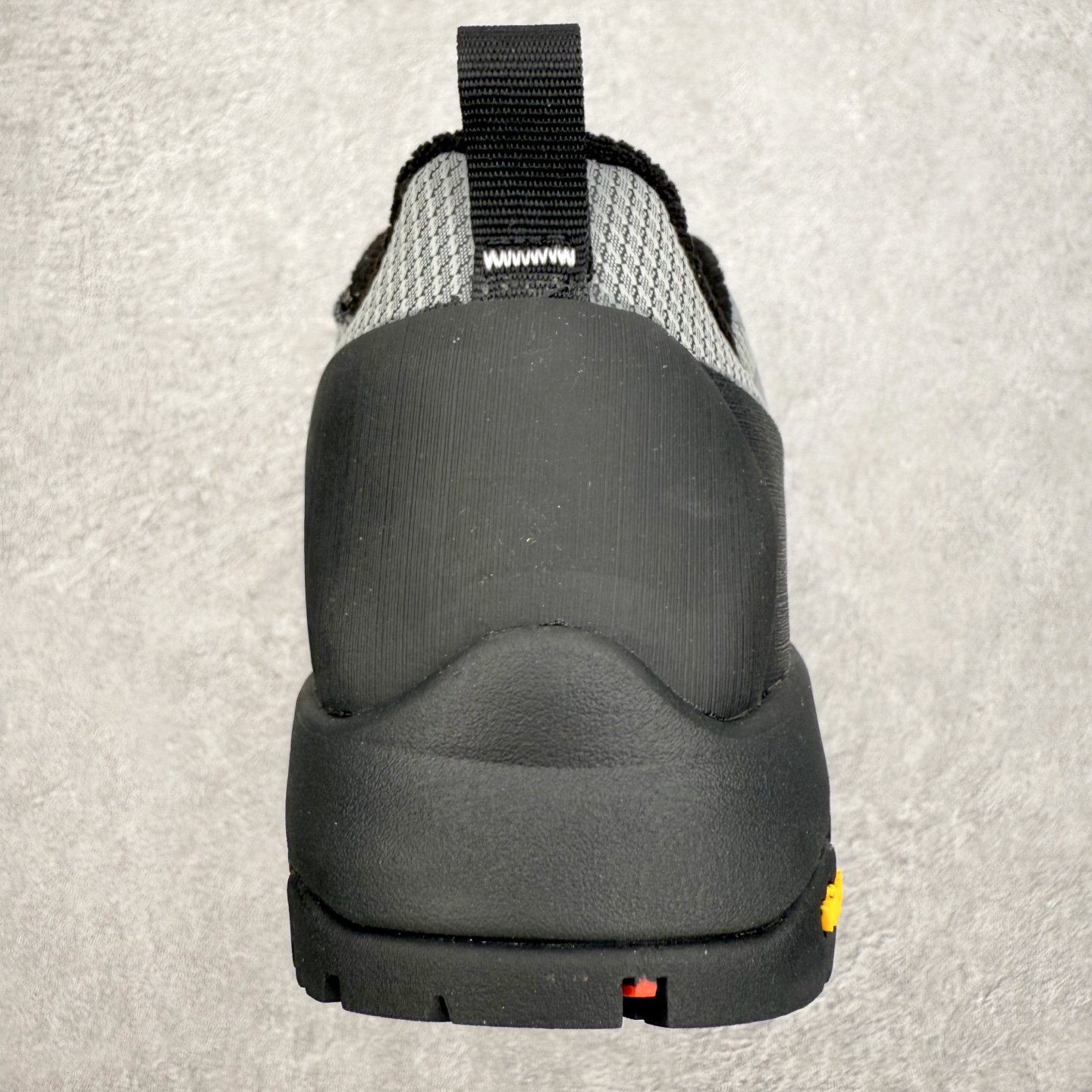 图片[8]-THE NORTH FACE Verto Alpine GORE-TEX 北面舒适 防滑耐磨 低帮 生活休闲鞋 专业户外登山品牌（北面）The North Face自1966年创立，由两位热爱登山徒步的年轻登山者于美西旧金山开创，不断透过研发与创新，并且将最先进的技术结合在服装与鞋款设计，生产多种外型帅气且专业能力非常强的户外运动装备而备受欢迎。尺码：36-45-选品中心