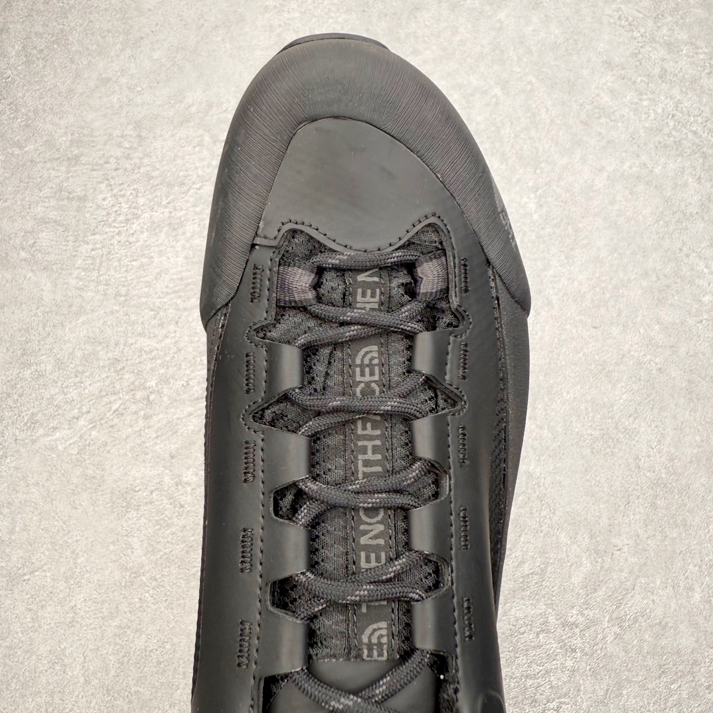 图片[4]-THE NORTH FACE Verto Alpine GORE-TEX 北面舒适 防滑耐磨 低帮 生活休闲鞋 专业户外登山品牌（北面）The North Face自1966年创立，由两位热爱登山徒步的年轻登山者于美西旧金山开创，不断透过研发与创新，并且将最先进的技术结合在服装与鞋款设计，生产多种外型帅气且专业能力非常强的户外运动装备而备受欢迎。尺码：36-45-选品中心