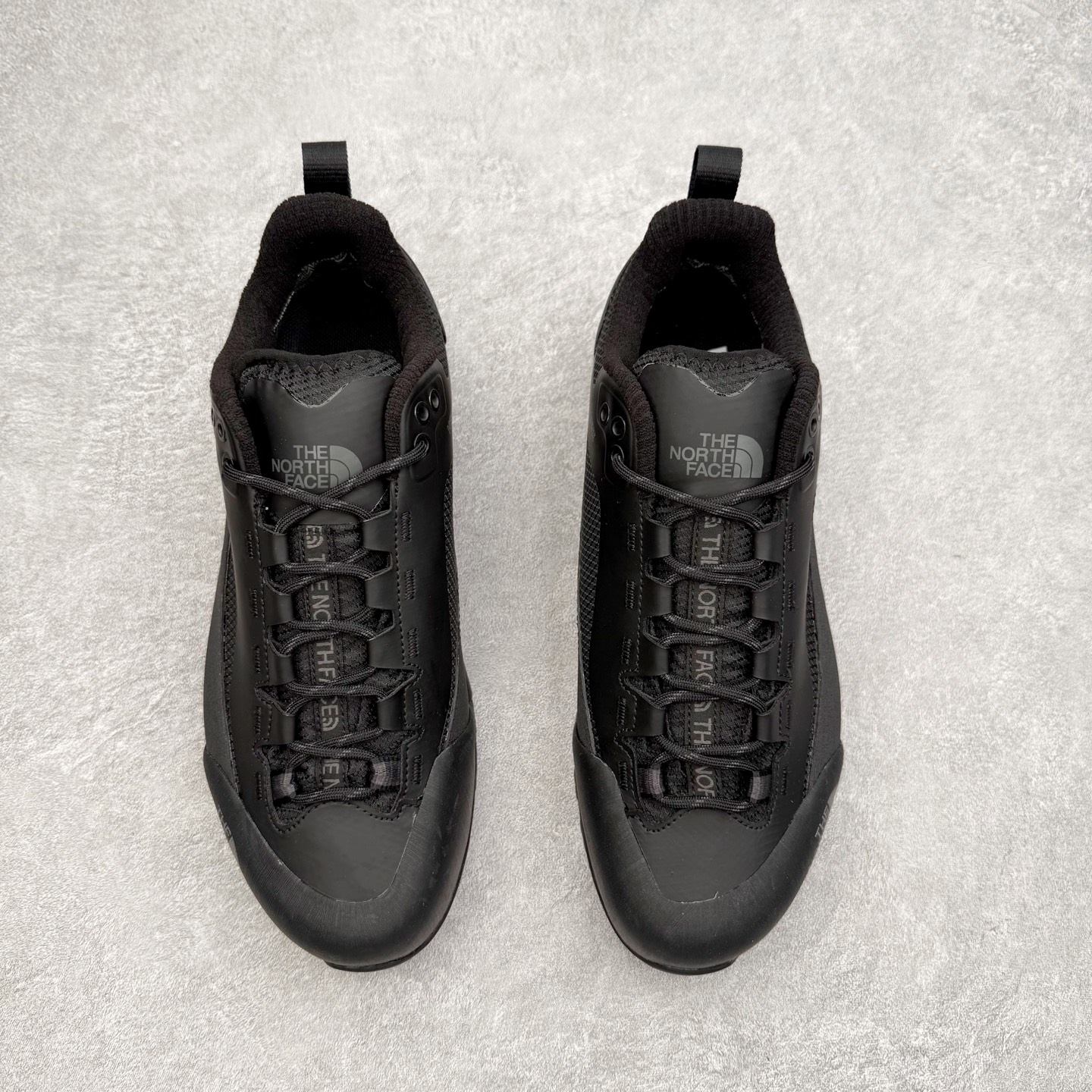 图片[2]-THE NORTH FACE Verto Alpine GORE-TEX 北面舒适 防滑耐磨 低帮 生活休闲鞋 专业户外登山品牌（北面）The North Face自1966年创立，由两位热爱登山徒步的年轻登山者于美西旧金山开创，不断透过研发与创新，并且将最先进的技术结合在服装与鞋款设计，生产多种外型帅气且专业能力非常强的户外运动装备而备受欢迎。尺码：36-45-选品中心