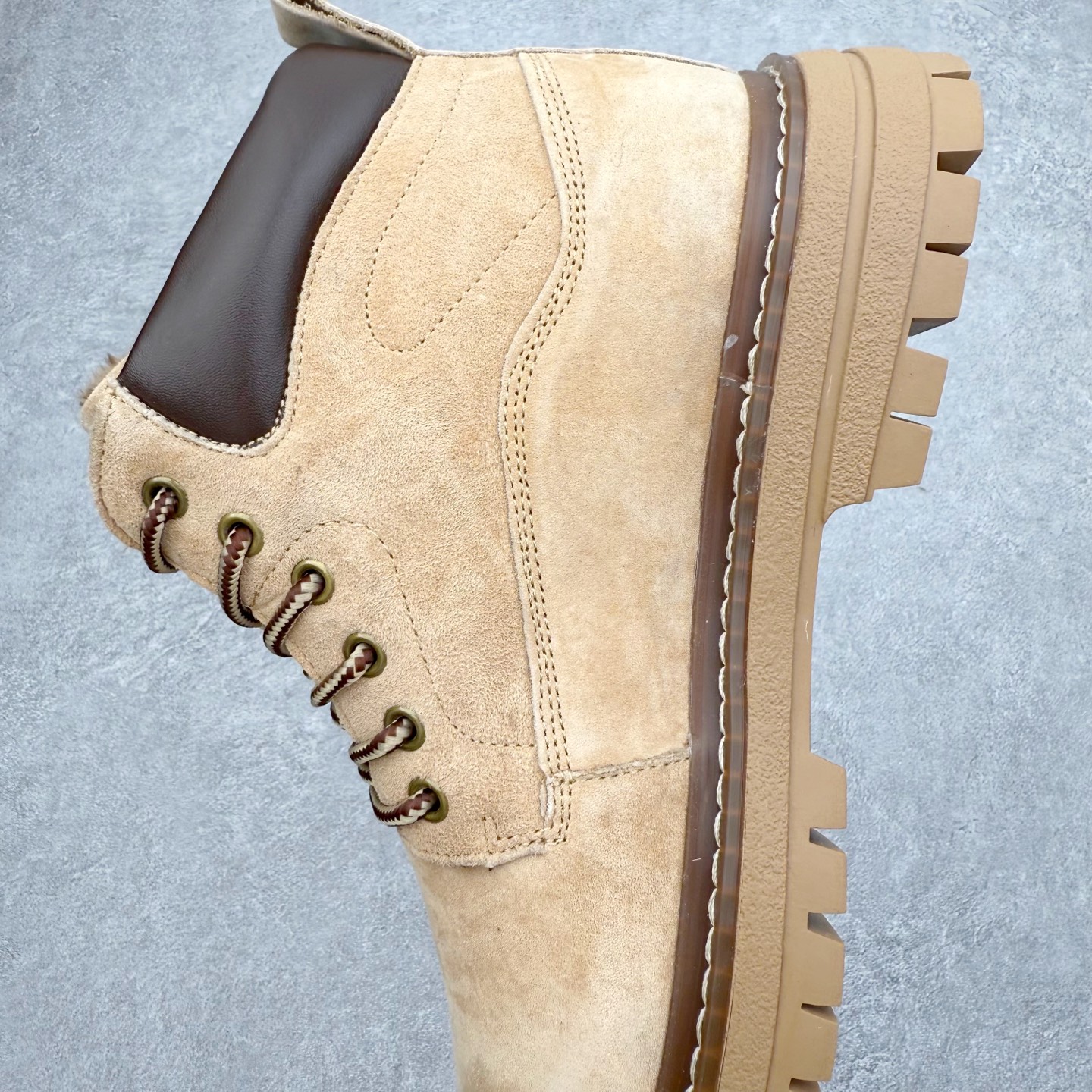 图片[7]-Timberland添柏岚/天伯伦 秋冬新品 秋冬必备户外休闲大黄靴系列#广东大厂品质 原盒原包装 时尚潮流搭配 面料采用意大利🇮🇹顶级磨砂细纹牛皮 轻质大底 搭配防臭防腐真皮乳胶鞋垫 大底到五金都是代工厂原材料制作 同原版固特异永不开胶工艺 好货不杀猪 首单质量严格把控 全网独家首发 品质毋庸置疑 全套官网统一包装 给您完美的穿着体验 质量考究耐穿 型男必备 专治不帅 高品质脚感一流 今年冬季防寒户外专用 日常随意搭配 尺码：38-44（皮鞋码）-选品中心