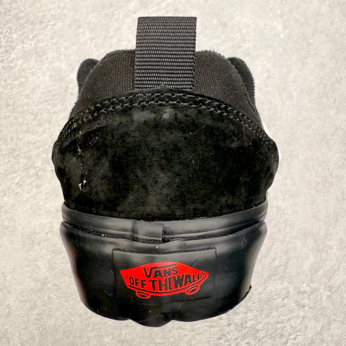 图片[7]-Vans Knu Skool 黑武士闪电面包鞋 经典黑白主色 肥胖版大Logo 鞋底侧边搭配闪电标志⚡️复古酷炫 尺码：35 36 36.5 37 38 38.5 39 40 40.5 41 42 42.5 43 44 45 工艺：硫化1：1（重量1：1、真标、原钢印、材质标、鞋型标、合格证）-选品中心