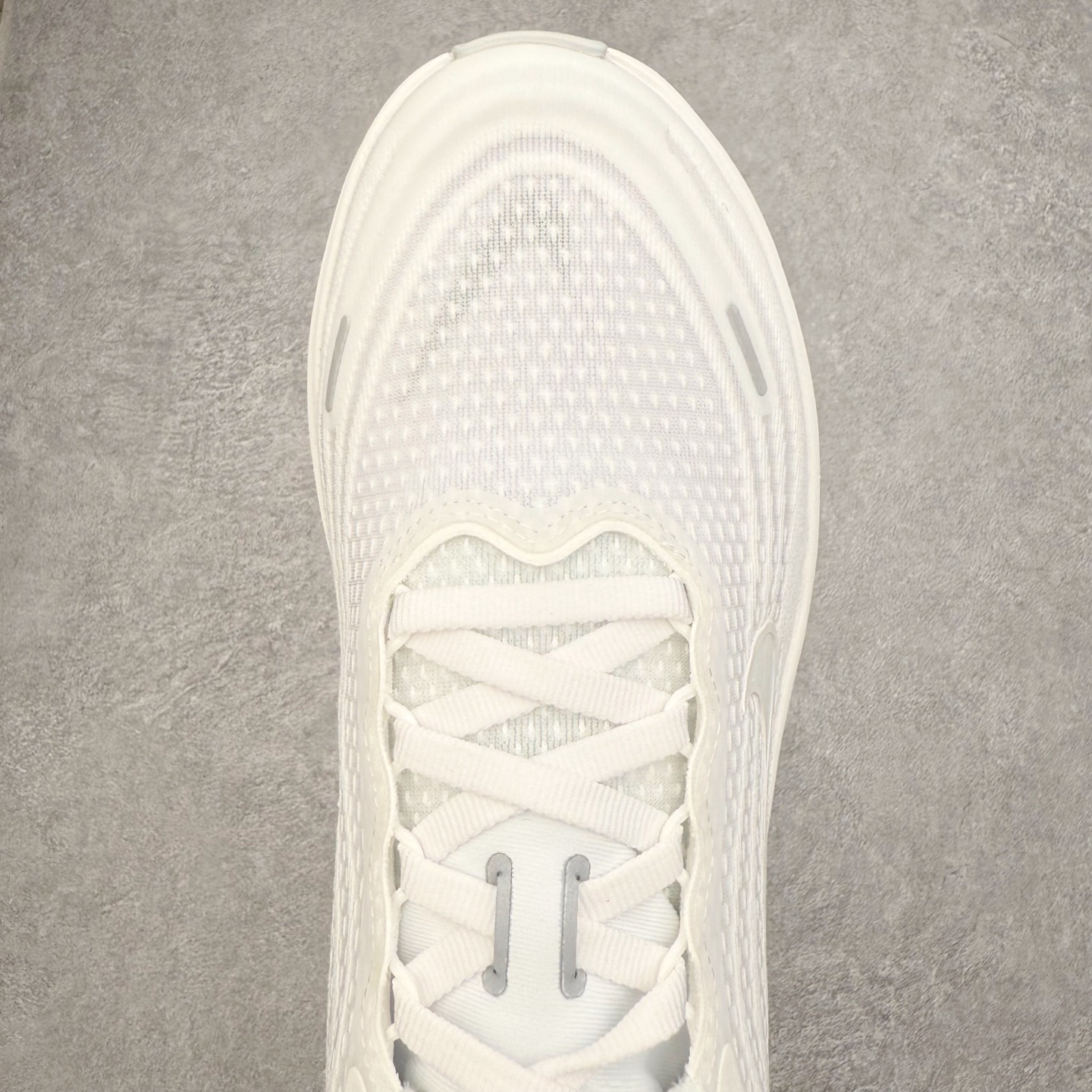 图片[4]-NK Vomero Plus 时尚舒适 网布防滑耐磨 低帮跑步鞋 HV8150-102 实拍调校N版已经零色差零失真 百分百还原实物色彩所见即所得 不存在货不对板色差等低级问题 选购参考实物拍摄 不混卖不参货 只用心做好货严格选品 承诺混一赔十 尺码：36 36.5 37.5 38 38.5 39 40 40.5 41 42 42.5 43 44 44.5 45-选品中心