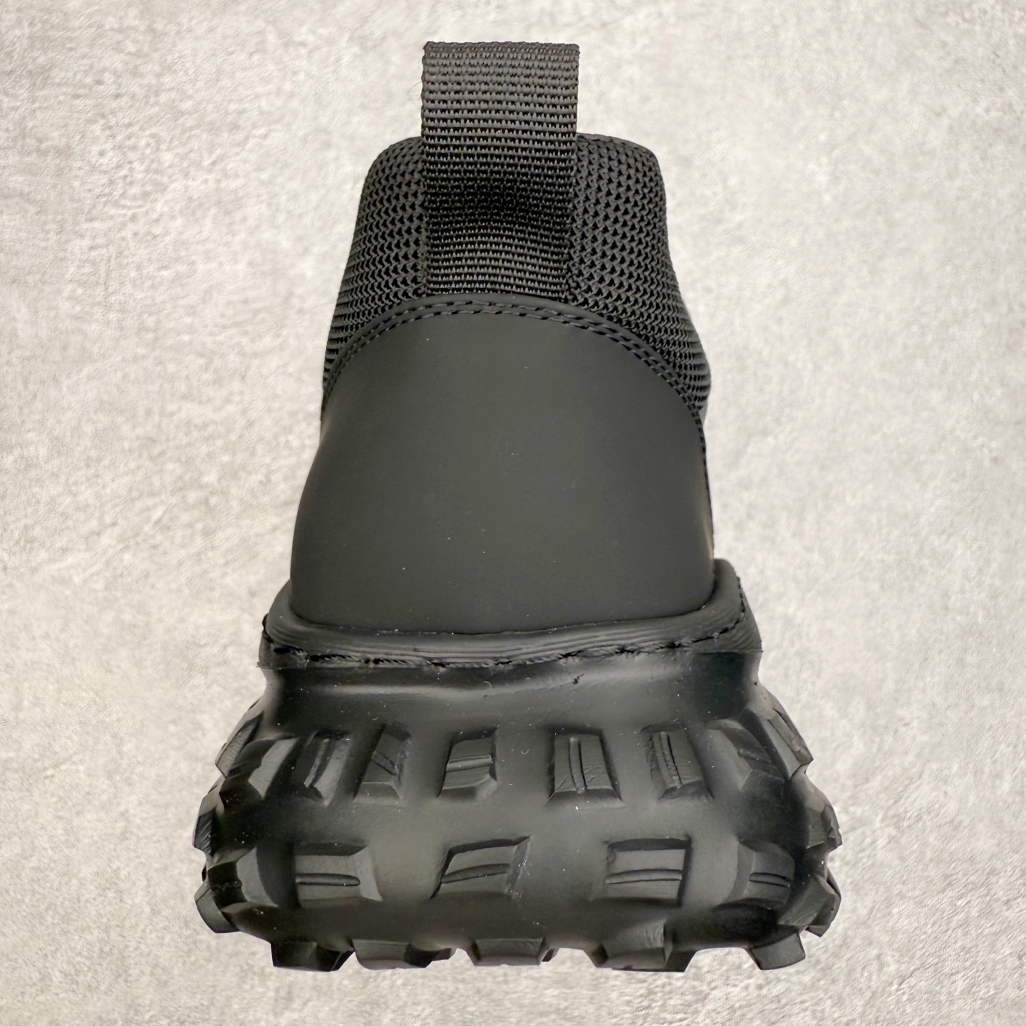 图片[8]-ECCO爱步男款新款运动登山鞋 轻盈减震牛皮耐磨户外跑鞋 越野系列 甄选优质牛皮革搭配纺织衬里 防污透气，户外无忧 无惧旷野 提供出色的能量回弹和缓震支撑 长距离不累脚 驰骋百公里 直接注塑工艺连接鞋面与鞋底 一体成型，合脚稳固 贴合舒适 预防前冲 橡胶外底多地形适应，抓地耐磨 为每一次徒步提供稳定支撑 动态平衡 无惧陡坡 简约设计 穿型入野 尺码：38 39 40 41 42 43（皮鞋码）-选品中心