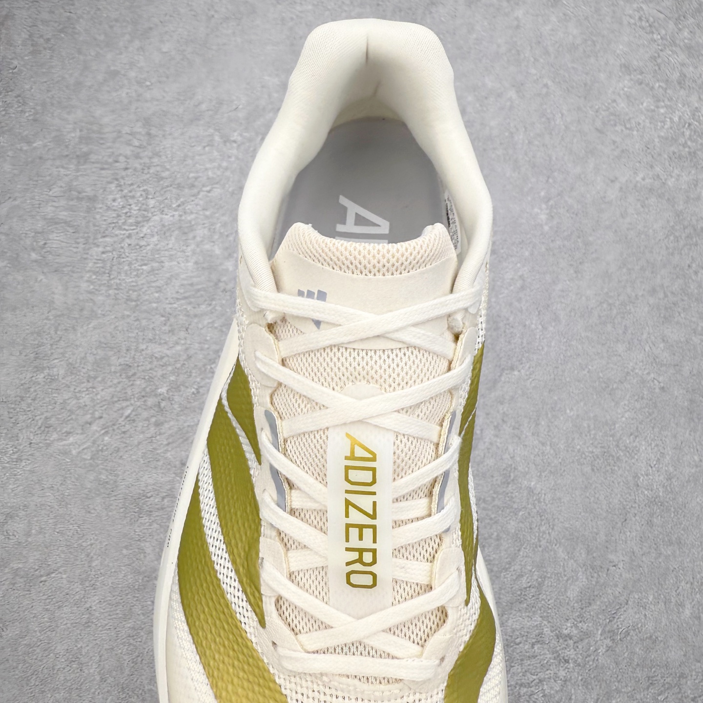 图片[5]-AD Adizero Boston 13 夏季透气网眼竞速跑鞋 JS4947 融合Lightstrike和Lightstrike Pro技术 采用乙烯/乙酸乙烯酯(EVA)材质 打造舒适中底 含ENERGYROD能量碳柱 旨在为步伐添活力 尺码：36 36.5 37 38 38.5 39 40 40.5 41 42 42.5 43 44 44.5 45-选品中心