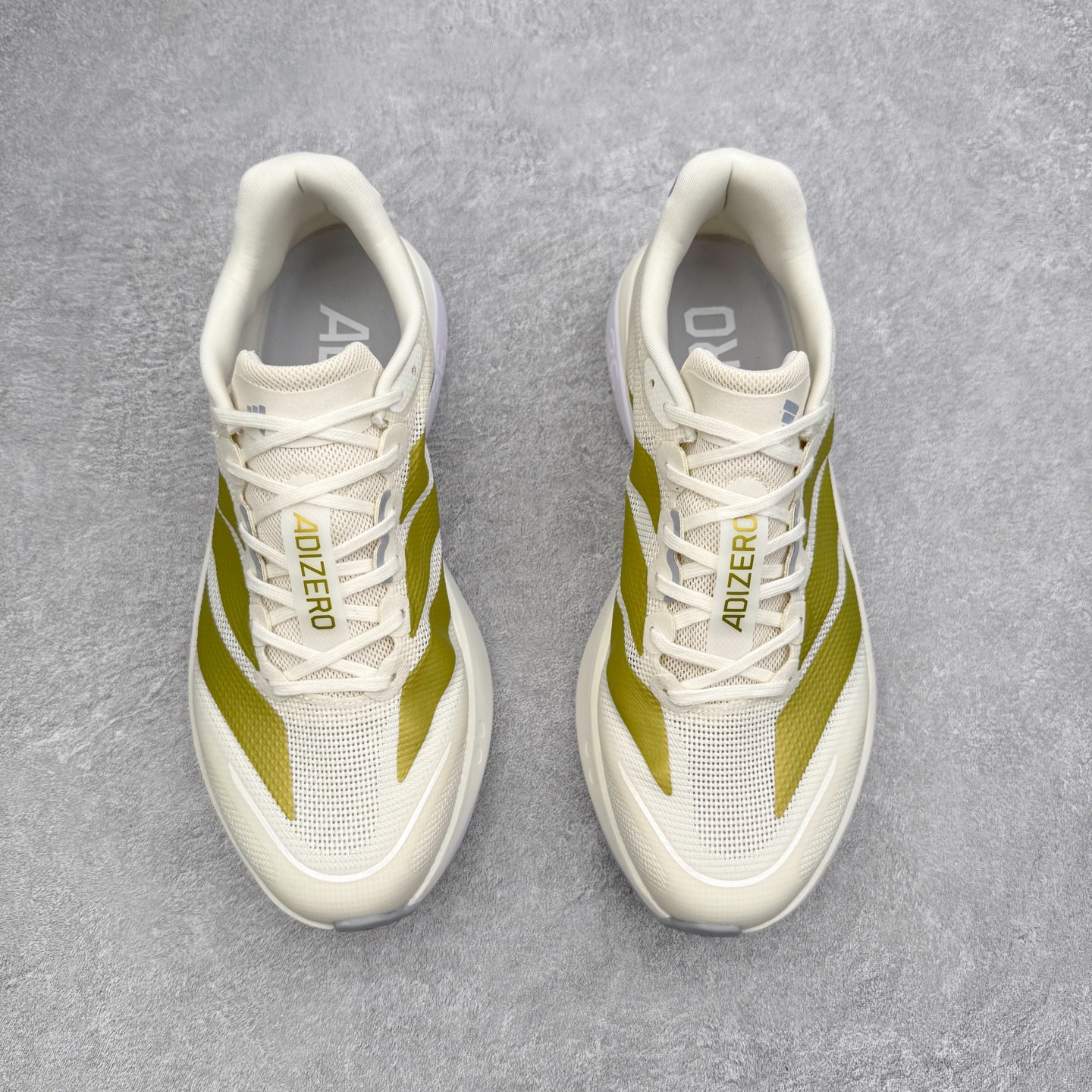 图片[2]-AD Adizero Boston 13 夏季透气网眼竞速跑鞋 JS4947 融合Lightstrike和Lightstrike Pro技术 采用乙烯/乙酸乙烯酯(EVA)材质 打造舒适中底 含ENERGYROD能量碳柱 旨在为步伐添活力 尺码：36 36.5 37 38 38.5 39 40 40.5 41 42 42.5 43 44 44.5 45-选品中心