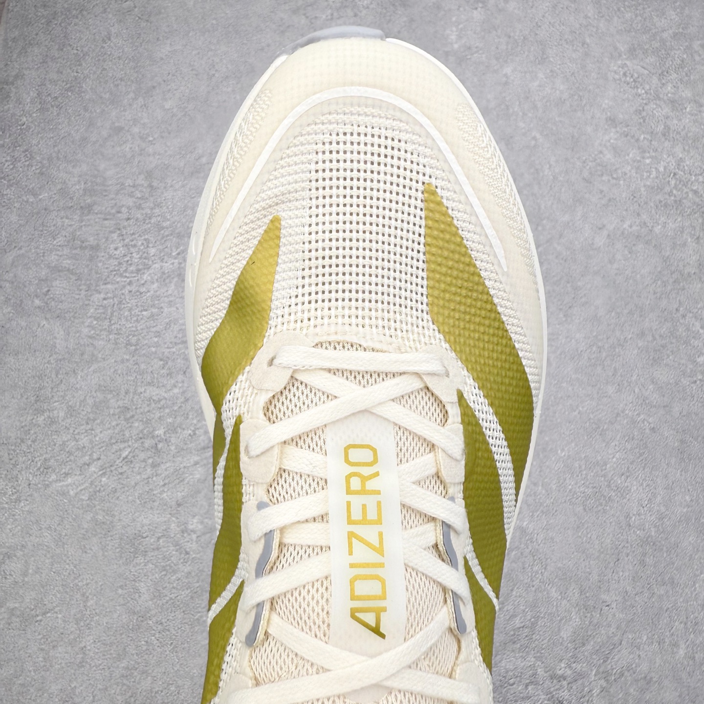 图片[4]-AD Adizero Boston 13 夏季透气网眼竞速跑鞋 JS4947 融合Lightstrike和Lightstrike Pro技术 采用乙烯/乙酸乙烯酯(EVA)材质 打造舒适中底 含ENERGYROD能量碳柱 旨在为步伐添活力 尺码：36 36.5 37 38 38.5 39 40 40.5 41 42 42.5 43 44 44.5 45-选品中心