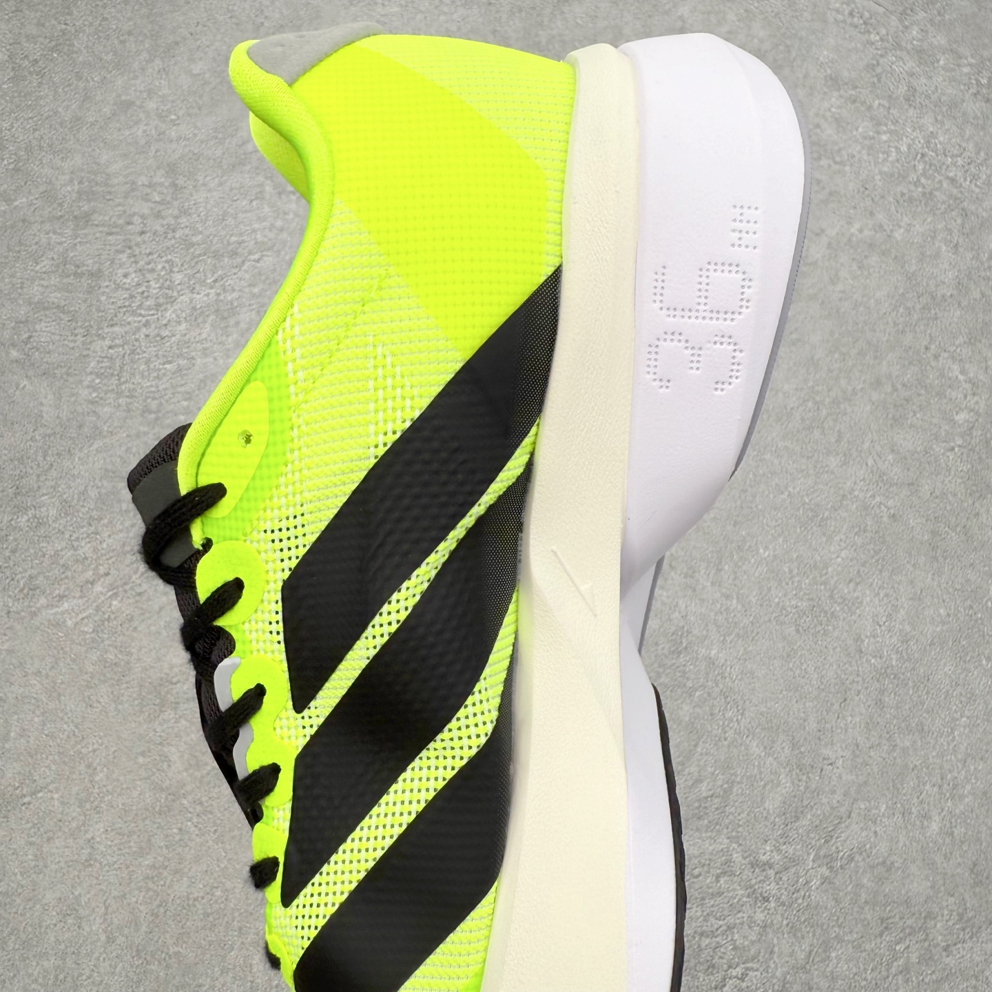 图片[7]-AD Adizero Boston 13 夏季透气网眼竞速跑鞋 JS4933 融合Lightstrike和Lightstrike Pro技术 采用乙烯/乙酸乙烯酯(EVA)材质 打造舒适中底 含ENERGYROD能量碳柱 旨在为步伐添活力 尺码：36 36.5 37 38 38.5 39 40 40.5 41 42 42.5 43 44 44.5 45-选品中心