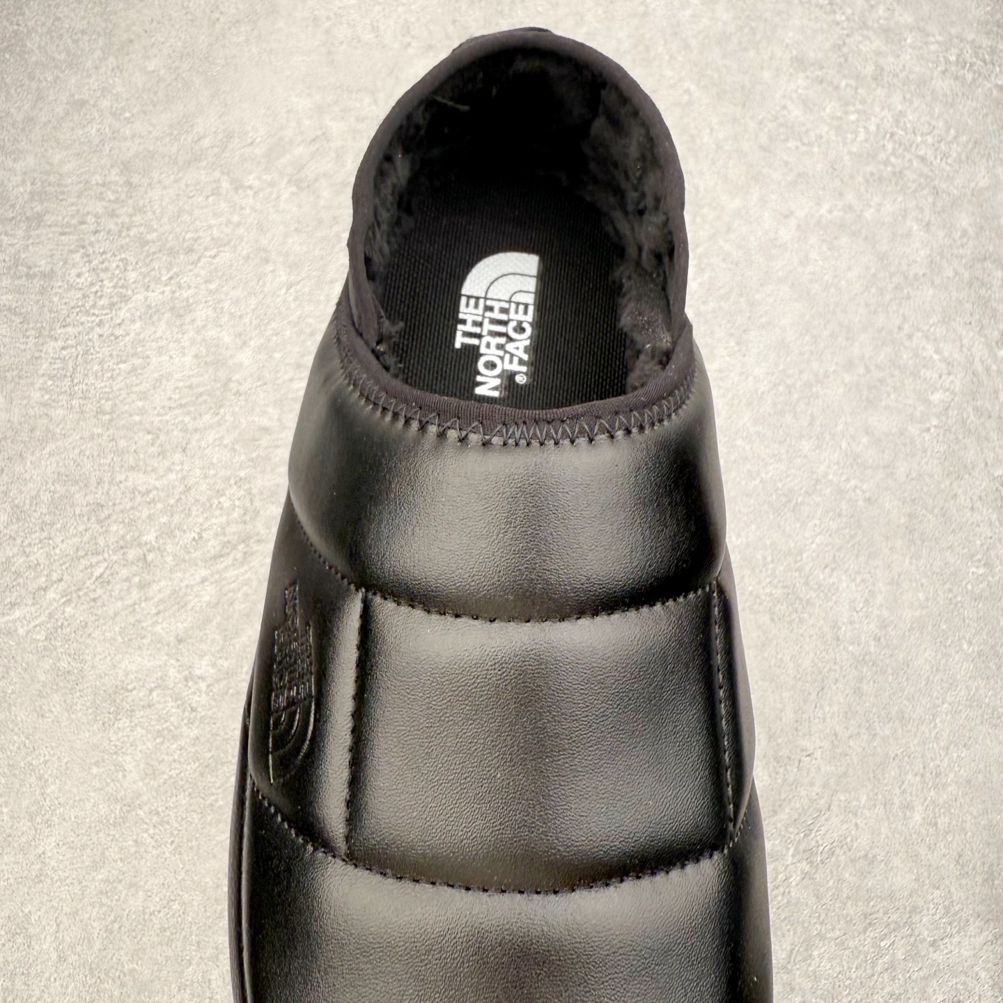 图片[5]-THE NORTH FACE 北面一脚蹬超轻保暖面包棉鞋 专业户外登山品牌（北面）The North Face自1966年创立，由两位热爱登山徒步的年轻登山者于美西旧金山开创，不断透过研发与创新，并且将最先进的技术结合在服装与鞋款设计，生产多种外型帅气且专业能力非常强的户外运动装备而备受欢迎。尺码：36 36.5 37.5 38 38.5 39 40 40.5 41 42 42.5 43 44 44.5 45-选品中心