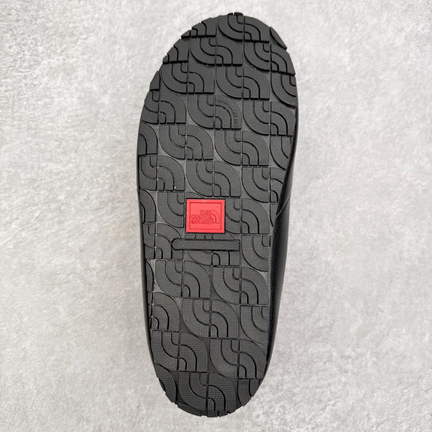 图片[9]-THE NORTH FACE 北面一脚蹬超轻保暖面包棉鞋 专业户外登山品牌（北面）The North Face自1966年创立，由两位热爱登山徒步的年轻登山者于美西旧金山开创，不断透过研发与创新，并且将最先进的技术结合在服装与鞋款设计，生产多种外型帅气且专业能力非常强的户外运动装备而备受欢迎。尺码：36 36.5 37.5 38 38.5 39 40 40.5 41 42 42.5 43 44 44.5 45-选品中心