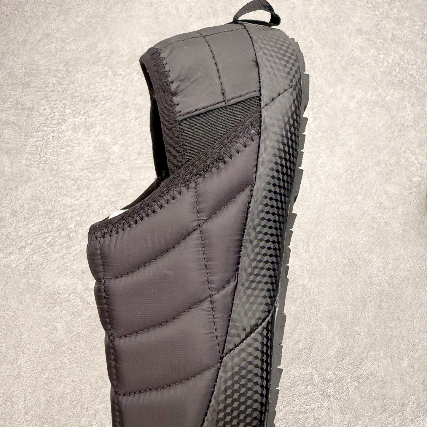 图片[7]-THE NORTH FACE 北面一脚蹬超轻保暖面包棉鞋 专业户外登山品牌（北面）The North Face自1966年创立，由两位热爱登山徒步的年轻登山者于美西旧金山开创，不断透过研发与创新，并且将最先进的技术结合在服装与鞋款设计，生产多种外型帅气且专业能力非常强的户外运动装备而备受欢迎。尺码：36 36.5 37.5 38 38.5 39 40 40.5 41 42 42.5 43 44 44.5 45-选品中心