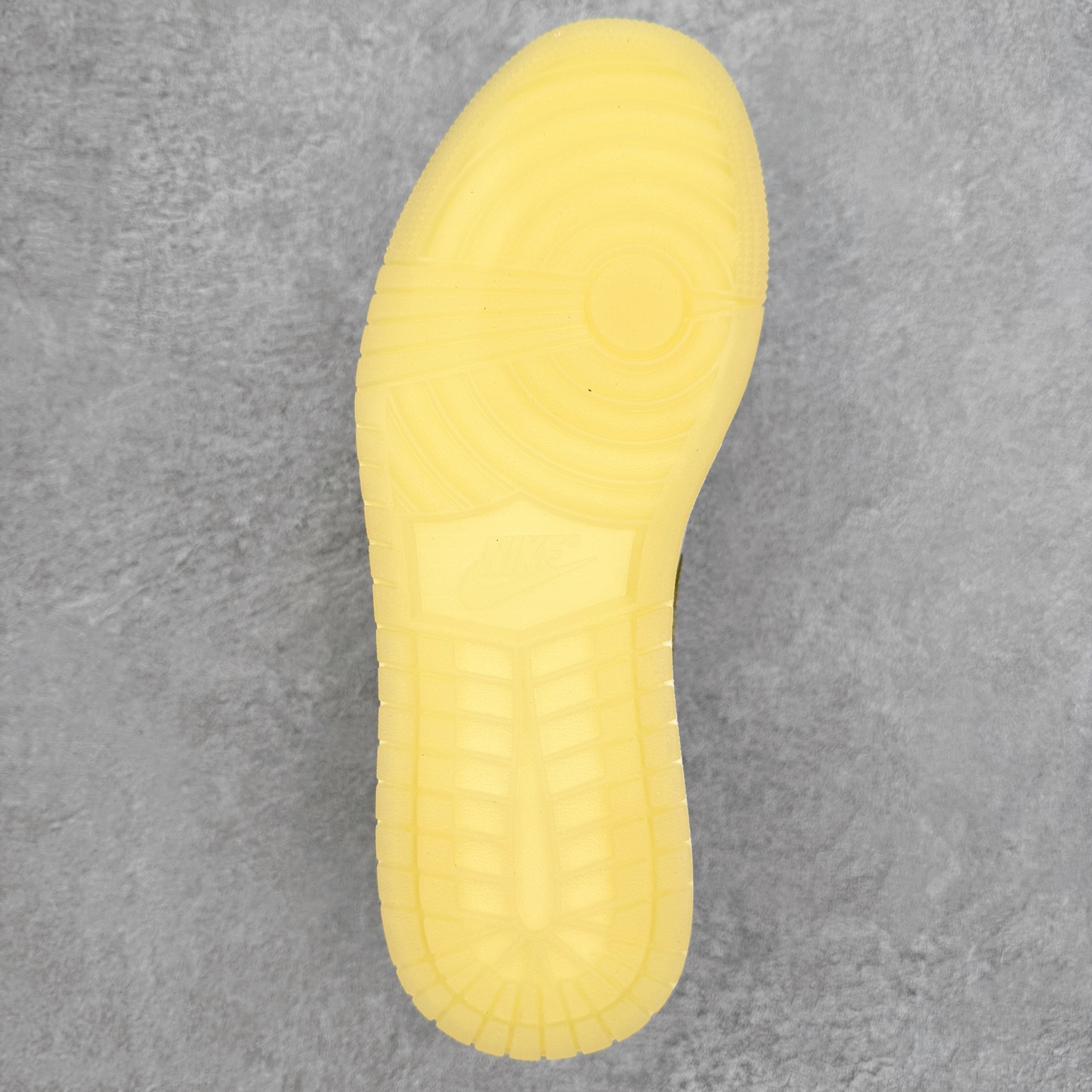 图片[9]-＃K版 Air Jordan AJ1 Low 低帮 HV5157-100 全新流水线出品 DT版本唯一平替选择 市场第二梯队最强版 全部原鞋开发 原楦原纸板开发 全鞋电脑针车 原厂内置全掌气垫 原盒内在原标 唯一Zp原版鞋带绑法 免检产品 全新2022版型 全头层皮料 完美零毛边处理 原厂配置全掌气垫 价格定位良心 几十个配色陆续出货 实拍调校N版已经零色差零失真 百分百还原实物色彩所见即所得 不存在货不对板色差等低级问题 选购参考实物拍摄 不混卖不参货 只用心做好货严格选品 承诺混一赔十 尺码：36 36.5 37.5 38 38.5 39 40 40.5 41 42 42.5 43 44 44.5 45-选品中心