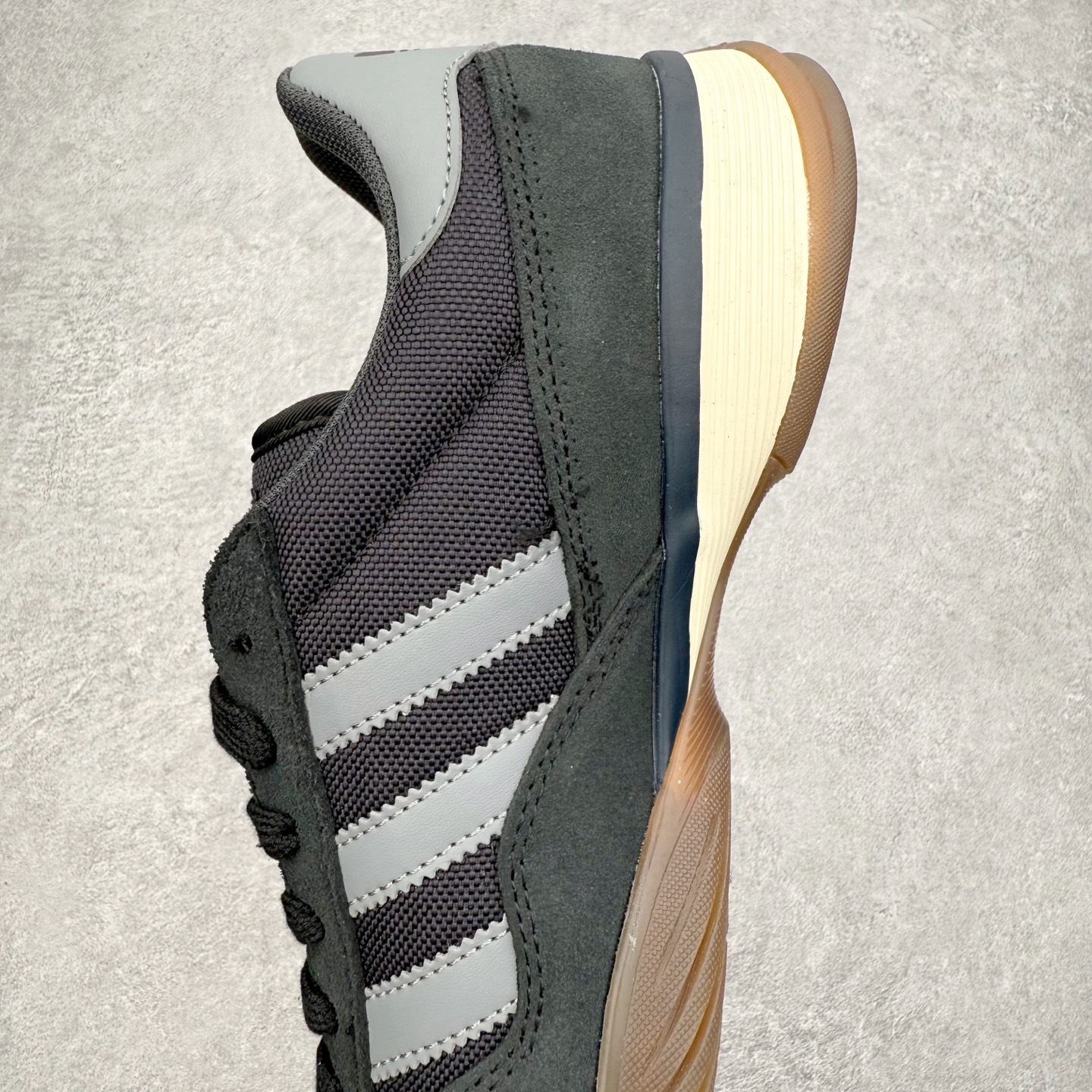 图片[7]-AD Originals Gazelle Sala 舒适柔软耐磨低帮 生活休闲鞋 男女同款 JR3838 实拍调校N版已经零色差零失真 百分百还原实物色彩所见即所得 不存在货不对板色差等低级问题 选购参考实物拍摄 不混卖不参货 只用心做好货严格选品 承诺混一赔十 尺码：36 36.5 37.5 38 38.5 39 40 40.5 41 42 42.5 43 44 44.5 45-选品中心