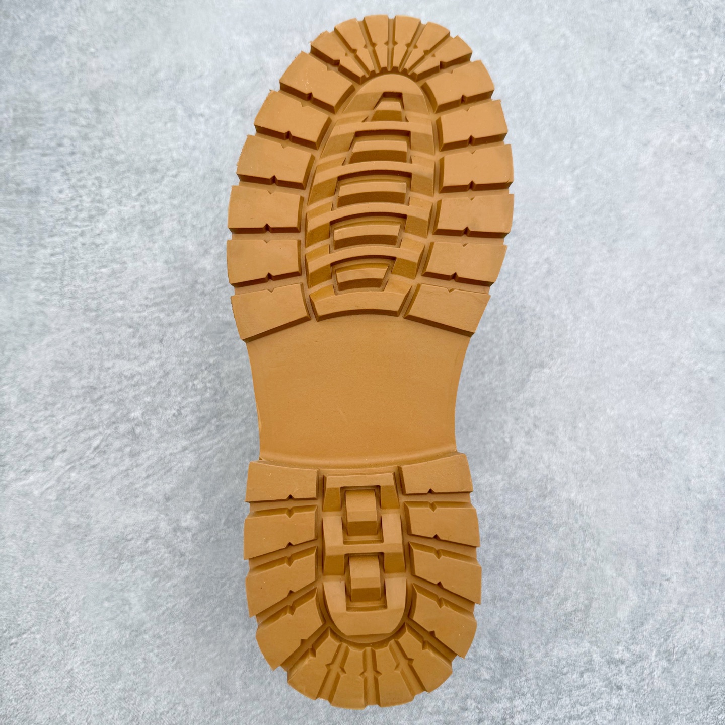 图片[9]-＃福利特价 Timberland添柏岚/天伯伦户外中帮休闲大黄靴系列 广东大厂品质 原盒原包装 面料采用意大利🇮🇹顶级磨砂细纹牛皮 搭配防臭防腐真皮乳胶鞋垫 给您完美的穿着体验 质量考究耐穿 型男必备 专治不帅 高品质脚感一流 尺码：38 39 40 41 42 43 44（皮鞋码）-选品中心