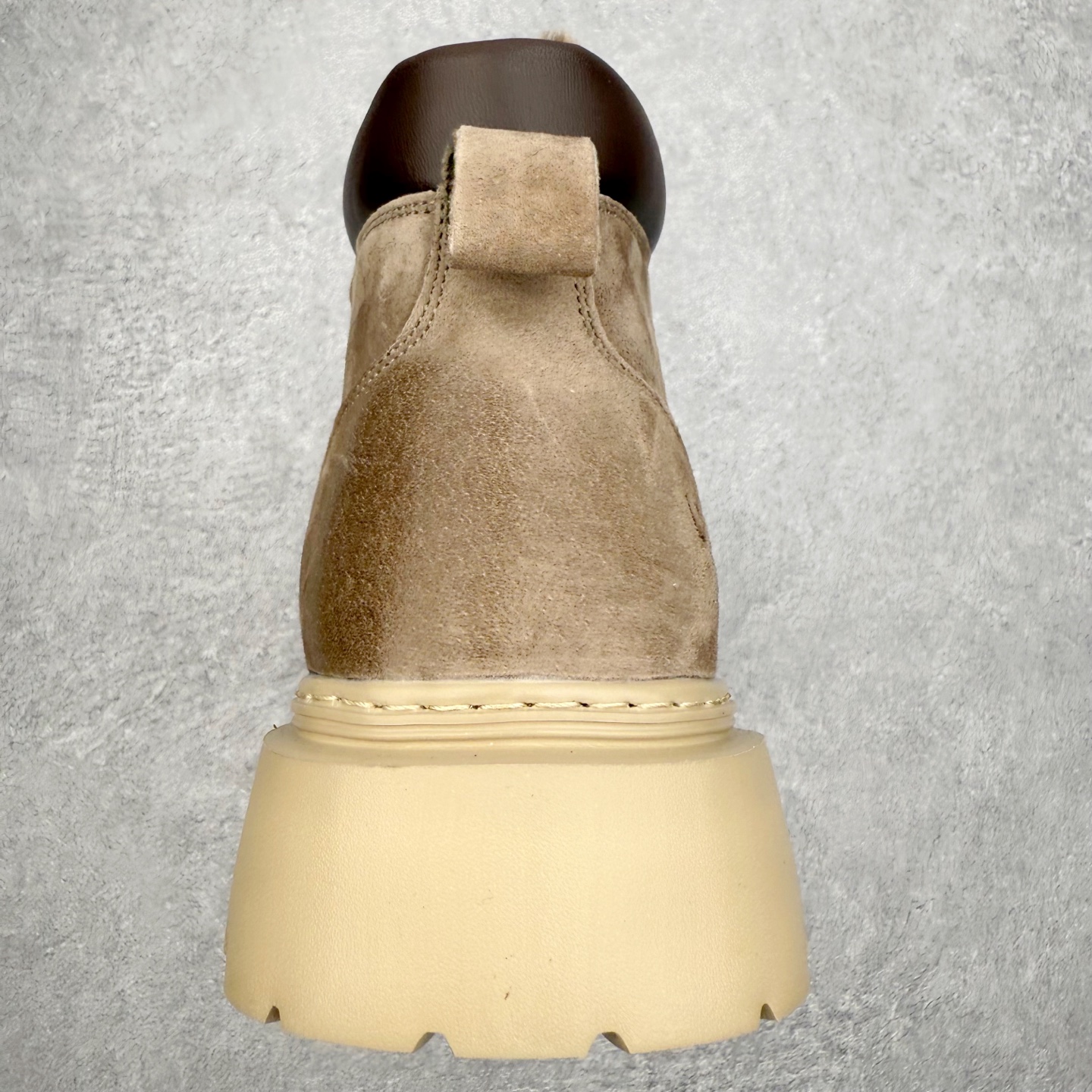 图片[8]-UGG Tasman Weather Hybrid 塔斯曼混合系列轻量休闲鞋 美国UGG秋冬新品（毛绒一体内里🔥保暖锁热）秋冬必备 户外男士高帮休闲马丁靴雪地靴系列 广东大厂品质 秋冬新款 时尚潮流搭配 面料釆用意大利进口磨砂牛皮 全鞋真牛皮材料 大底到五金都是代工厂原材料制作 好货不杀猪 首单质量严格把控 全套官网统一包装 今年冬季防寒户外专用产品 日常随意搭配 型男必备‼尺码：38-44-选品中心