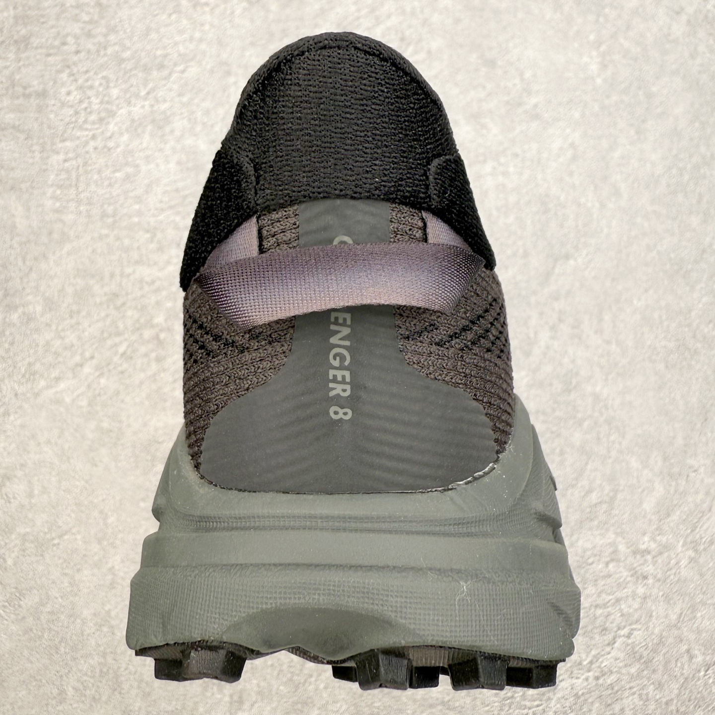 图片[8]-HOKA ONE ONE Challenger ATR 8 挑战者八代轻便耐磨防滑跑步鞋 新一代Challenger泡棉中底减重10% 增加3mm强化缓震、打造Q弹脚感 后跟采用延伸设计 加强跟腱保护、便于穿脱 搭配环保工程网布增加透气、短靴细节防止碎石进入 重新设计的大底以轮胎刻纹为灵感 以更密集的全大底水波刻纹 搭配加大面积的高耐磨橡胶与4mm大刻纹设计 增加整体抓地力与稳定性 尺码：36 36.5 37.5 38 38.5 39 40 40.5 41 42 42.5 43 44 44.5 45-选品中心