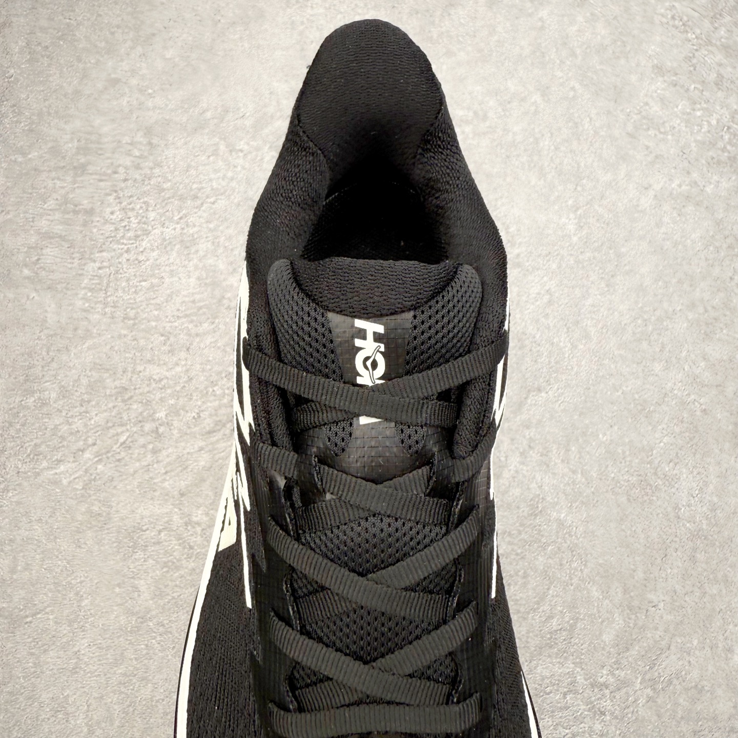 图片[5]-HOKA ONE ONE Challenger ATR 8 挑战者八代轻便耐磨防滑跑步鞋 新一代Challenger泡棉中底减重10% 增加3mm强化缓震、打造Q弹脚感 后跟采用延伸设计 加强跟腱保护、便于穿脱 搭配环保工程网布增加透气、短靴细节防止碎石进入 重新设计的大底以轮胎刻纹为灵感 以更密集的全大底水波刻纹 搭配加大面积的高耐磨橡胶与4mm大刻纹设计 增加整体抓地力与稳定性 尺码：36 36.5 37.5 38 38.5 39 40 40.5 41 42 42.5 43 44 44.5 45-选品中心