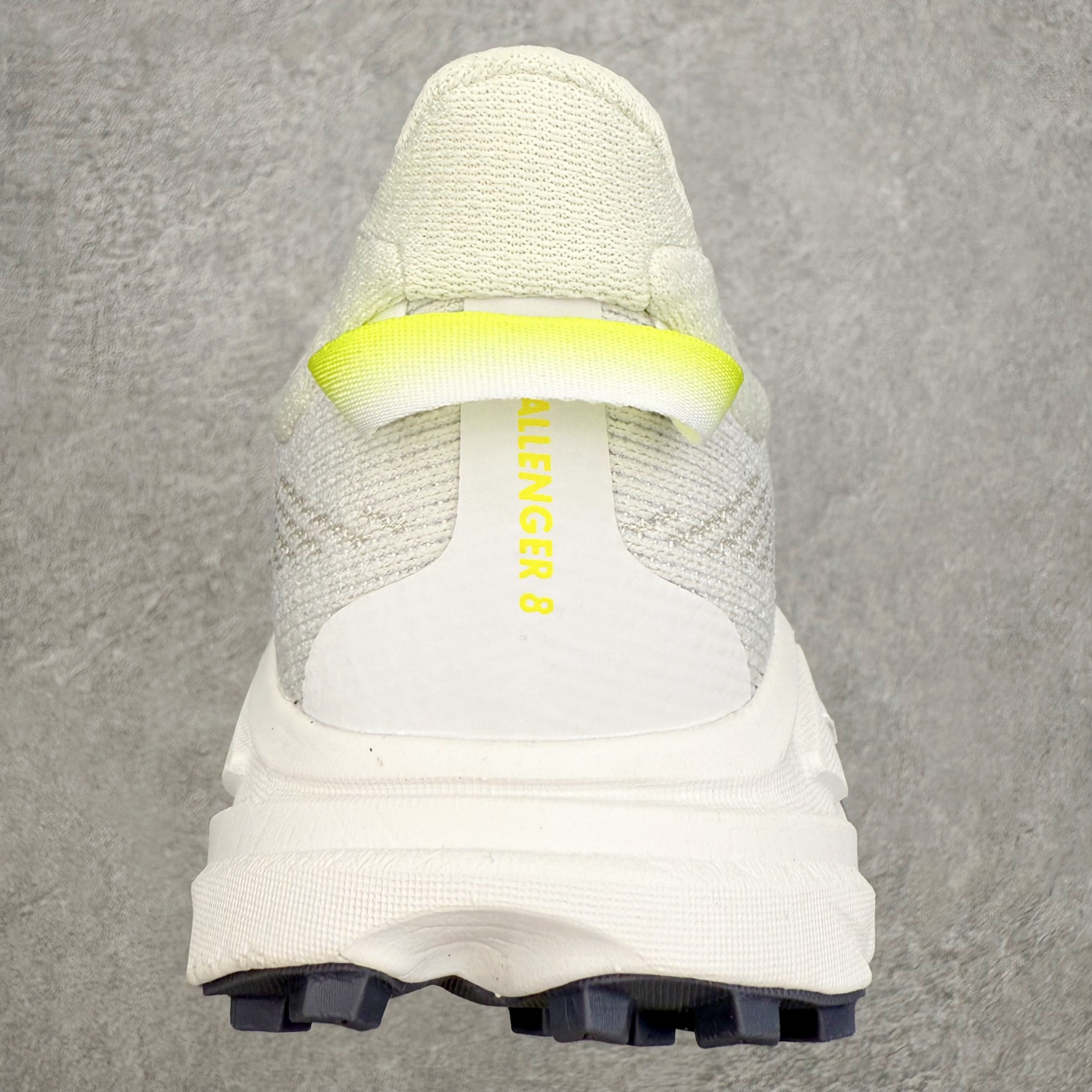 图片[8]-HOKA ONE ONE Challenger ATR 8 挑战者八代轻便耐磨防滑跑步鞋 新一代Challenger泡棉中底减重10% 增加3mm强化缓震、打造Q弹脚感 后跟采用延伸设计 加强跟腱保护、便于穿脱 搭配环保工程网布增加透气、短靴细节防止碎石进入 重新设计的大底以轮胎刻纹为灵感 以更密集的全大底水波刻纹 搭配加大面积的高耐磨橡胶与4mm大刻纹设计 增加整体抓地力与稳定性 尺码：36 36.5 37.5 38 38.5 39 40 40.5 41 42 42.5 43 44 44.5 45-选品中心