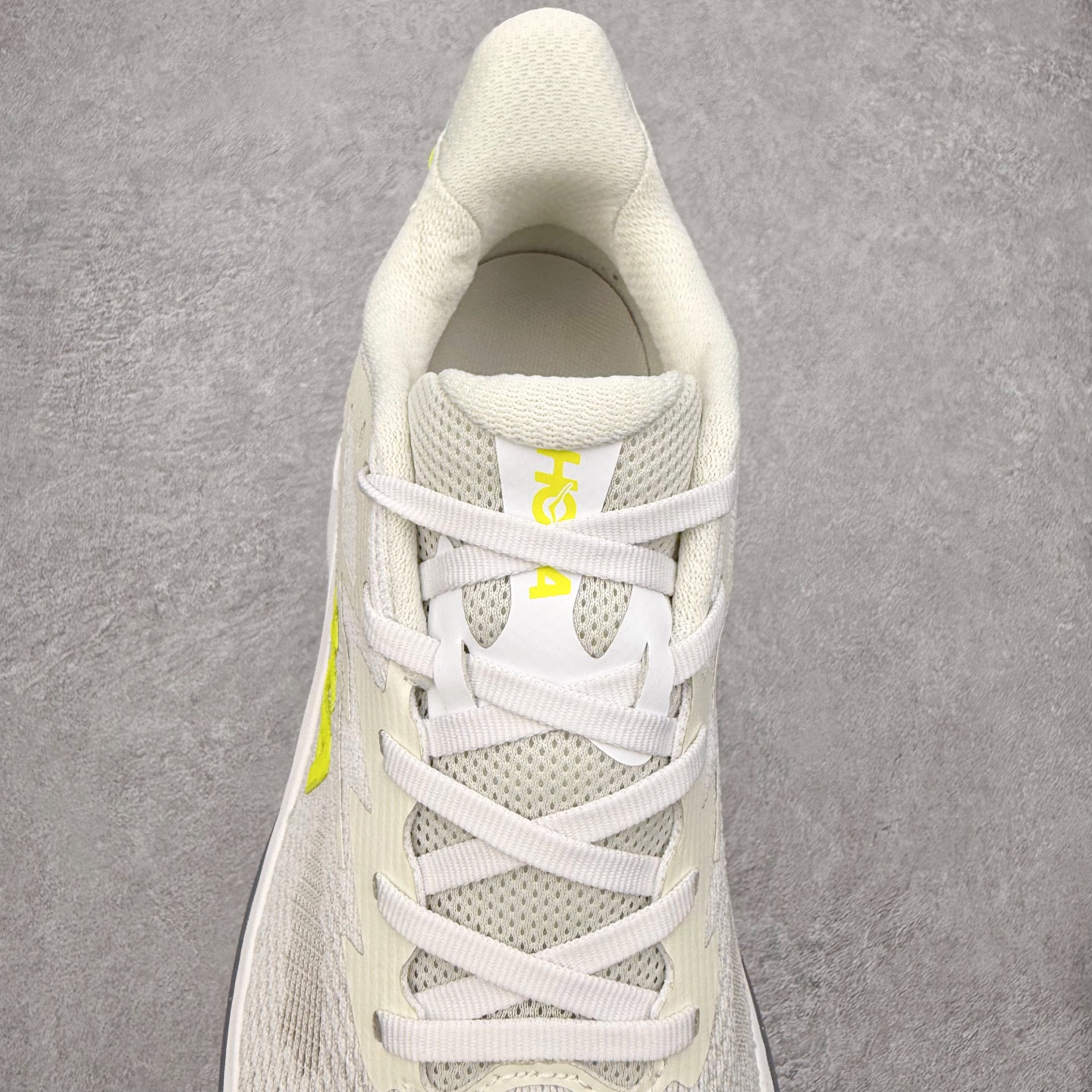 图片[5]-HOKA ONE ONE Challenger ATR 8 挑战者八代轻便耐磨防滑跑步鞋 新一代Challenger泡棉中底减重10% 增加3mm强化缓震、打造Q弹脚感 后跟采用延伸设计 加强跟腱保护、便于穿脱 搭配环保工程网布增加透气、短靴细节防止碎石进入 重新设计的大底以轮胎刻纹为灵感 以更密集的全大底水波刻纹 搭配加大面积的高耐磨橡胶与4mm大刻纹设计 增加整体抓地力与稳定性 尺码：36 36.5 37.5 38 38.5 39 40 40.5 41 42 42.5 43 44 44.5 45-选品中心