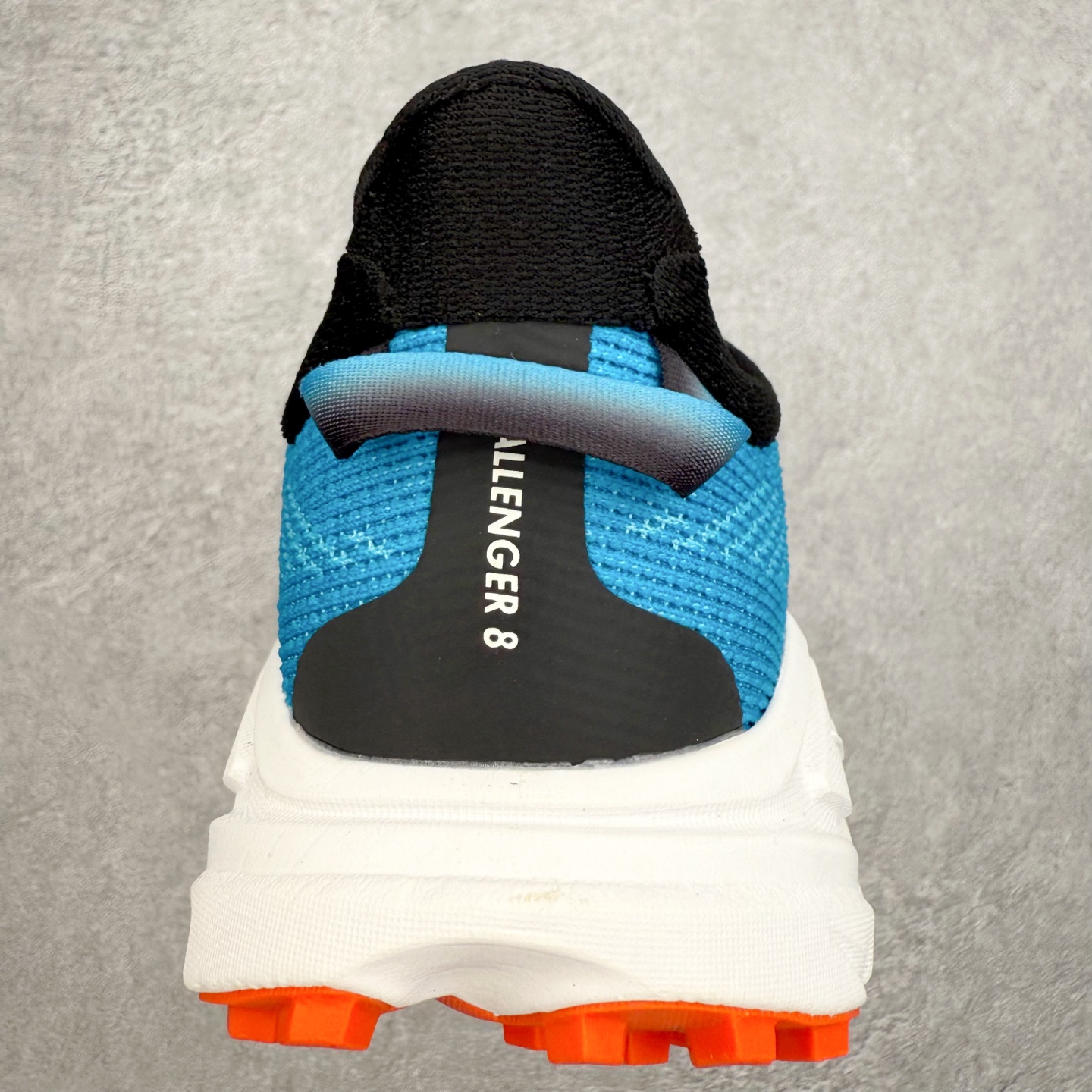 图片[8]-HOKA ONE ONE Challenger ATR 8 挑战者八代轻便耐磨防滑跑步鞋 新一代Challenger泡棉中底减重10% 增加3mm强化缓震、打造Q弹脚感 后跟采用延伸设计 加强跟腱保护、便于穿脱 搭配环保工程网布增加透气、短靴细节防止碎石进入 重新设计的大底以轮胎刻纹为灵感 以更密集的全大底水波刻纹 搭配加大面积的高耐磨橡胶与4mm大刻纹设计 增加整体抓地力与稳定性 尺码：36 36.5 37.5 38 38.5 39 40 40.5 41 42 42.5 43 44 44.5 45-选品中心