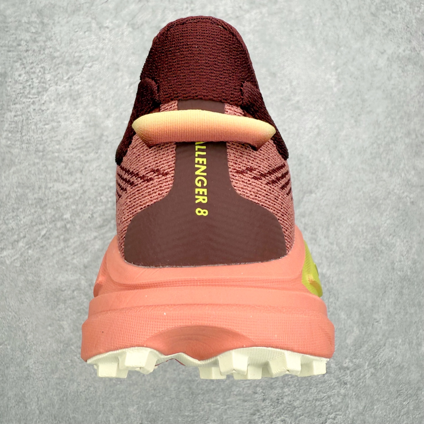 图片[8]-HOKA ONE ONE Challenger ATR 8 挑战者八代轻便耐磨防滑跑步鞋 新一代Challenger泡棉中底减重10% 增加3mm强化缓震、打造Q弹脚感 后跟采用延伸设计 加强跟腱保护、便于穿脱 搭配环保工程网布增加透气、短靴细节防止碎石进入 重新设计的大底以轮胎刻纹为灵感 以更密集的全大底水波刻纹 搭配加大面积的高耐磨橡胶与4mm大刻纹设计 增加整体抓地力与稳定性 尺码：36 36.5 37.5 38 38.5 39 40 40.5 41 42 42.5 43 44 44.5 45-选品中心