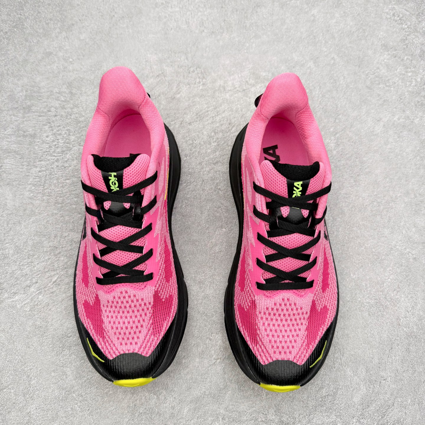 图片[2]-HOKA ONE ONE Challenger ATR 8 挑战者八代轻便耐磨防滑跑步鞋 新一代Challenger泡棉中底减重10% 增加3mm强化缓震、打造Q弹脚感 后跟采用延伸设计 加强跟腱保护、便于穿脱 搭配环保工程网布增加透气、短靴细节防止碎石进入 重新设计的大底以轮胎刻纹为灵感 以更密集的全大底水波刻纹 搭配加大面积的高耐磨橡胶与4mm大刻纹设计 增加整体抓地力与稳定性 尺码：36 36.5 37.5 38 38.5 39 40 40.5 41 42 42.5 43 44 44.5 45-选品中心