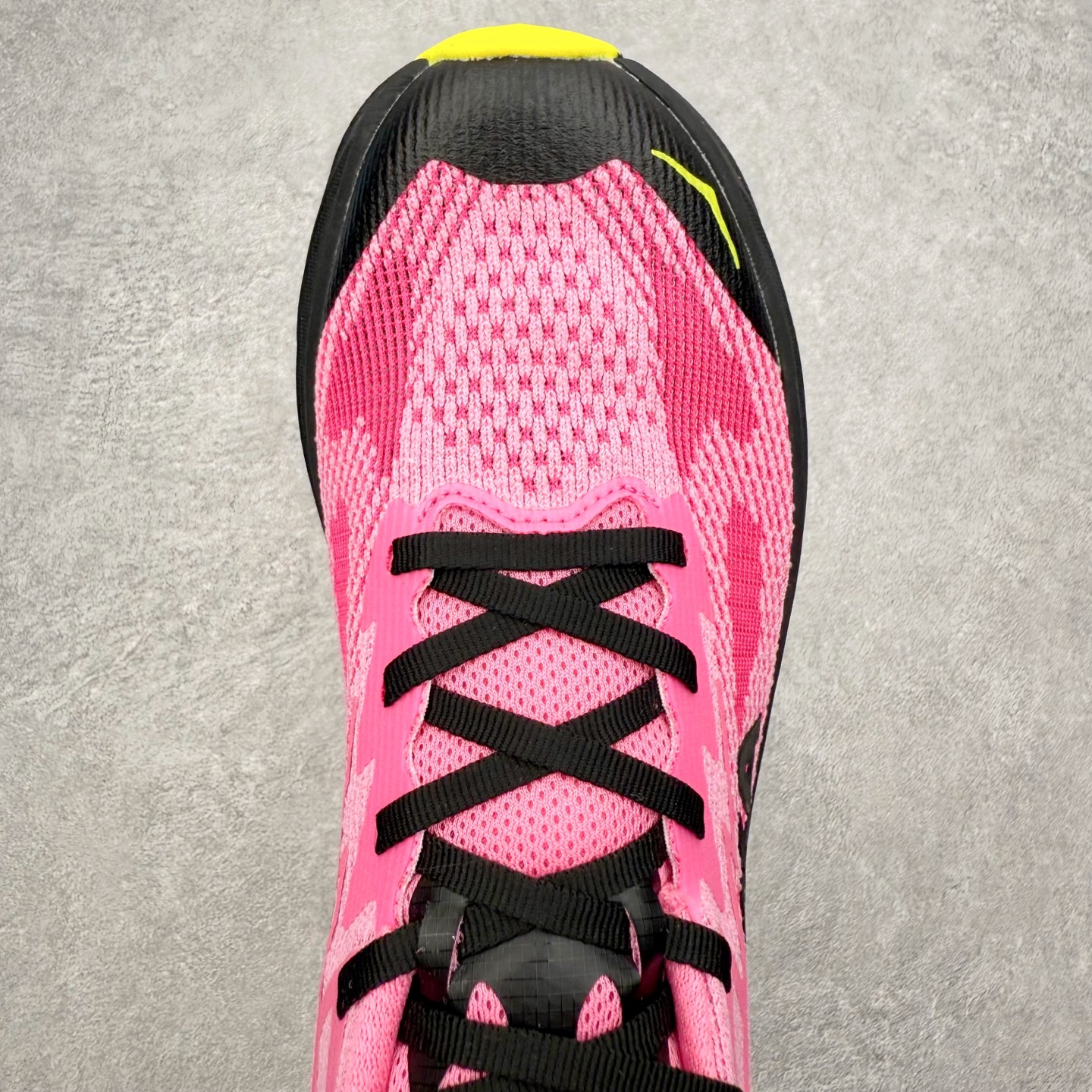 图片[4]-HOKA ONE ONE Challenger ATR 8 挑战者八代轻便耐磨防滑跑步鞋 新一代Challenger泡棉中底减重10% 增加3mm强化缓震、打造Q弹脚感 后跟采用延伸设计 加强跟腱保护、便于穿脱 搭配环保工程网布增加透气、短靴细节防止碎石进入 重新设计的大底以轮胎刻纹为灵感 以更密集的全大底水波刻纹 搭配加大面积的高耐磨橡胶与4mm大刻纹设计 增加整体抓地力与稳定性 尺码：36 36.5 37.5 38 38.5 39 40 40.5 41 42 42.5 43 44 44.5 45-选品中心