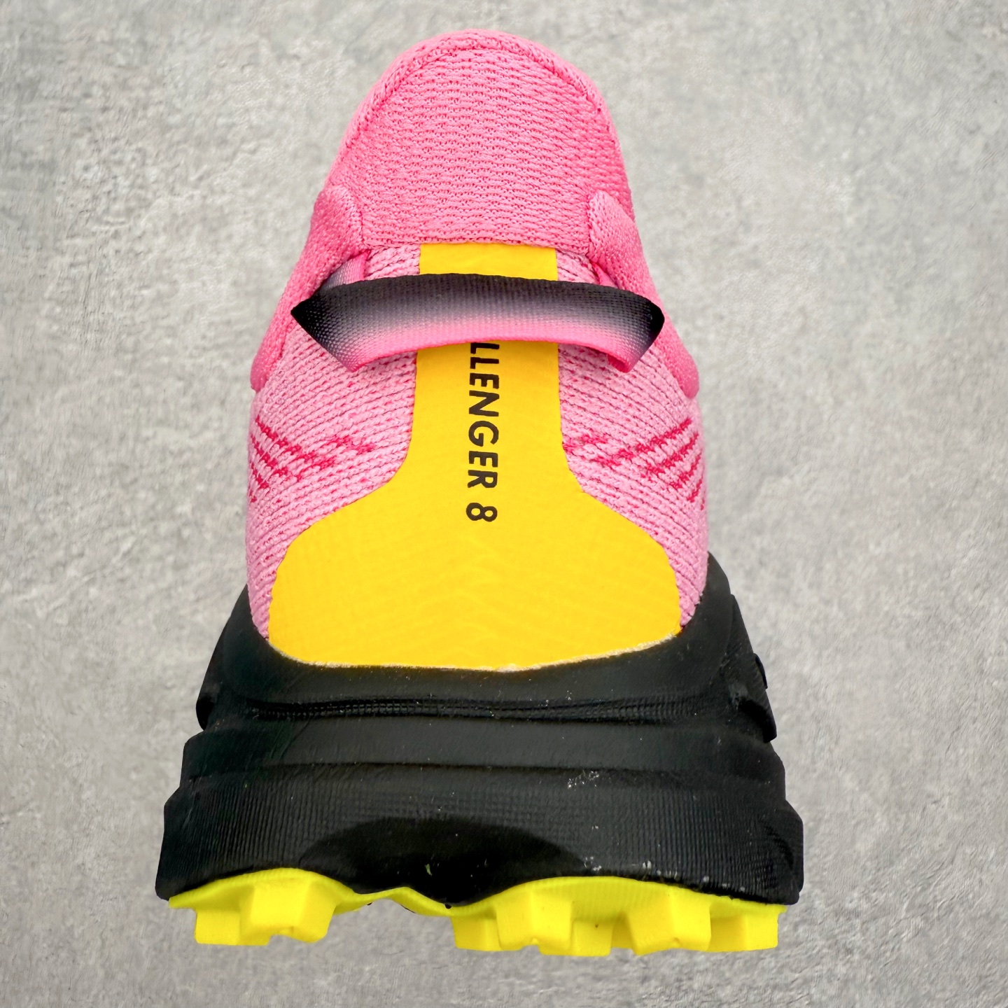 图片[8]-HOKA ONE ONE Challenger ATR 8 挑战者八代轻便耐磨防滑跑步鞋 新一代Challenger泡棉中底减重10% 增加3mm强化缓震、打造Q弹脚感 后跟采用延伸设计 加强跟腱保护、便于穿脱 搭配环保工程网布增加透气、短靴细节防止碎石进入 重新设计的大底以轮胎刻纹为灵感 以更密集的全大底水波刻纹 搭配加大面积的高耐磨橡胶与4mm大刻纹设计 增加整体抓地力与稳定性 尺码：36 36.5 37.5 38 38.5 39 40 40.5 41 42 42.5 43 44 44.5 45-选品中心