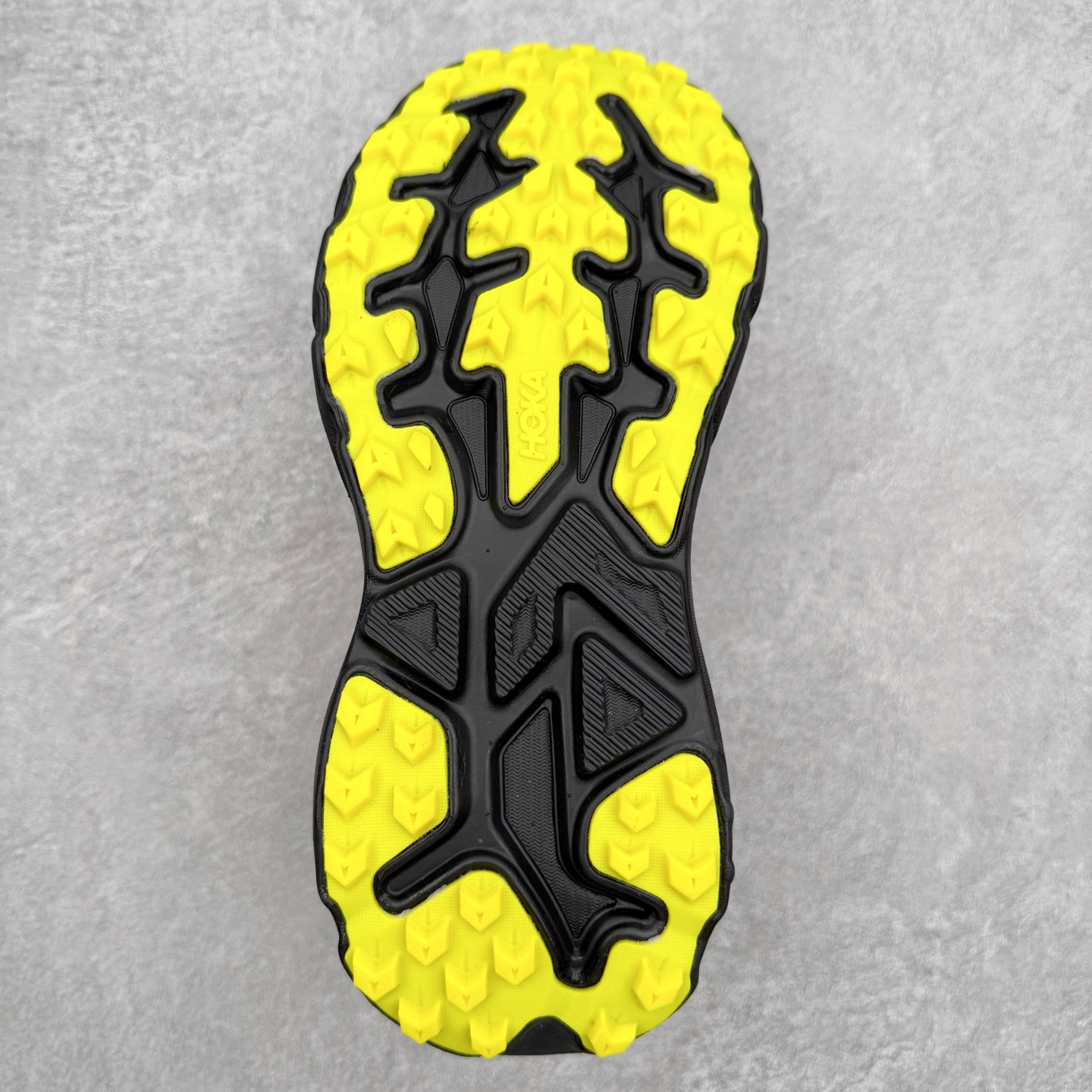 图片[9]-HOKA ONE ONE Challenger ATR 8 挑战者八代轻便耐磨防滑跑步鞋 新一代Challenger泡棉中底减重10% 增加3mm强化缓震、打造Q弹脚感 后跟采用延伸设计 加强跟腱保护、便于穿脱 搭配环保工程网布增加透气、短靴细节防止碎石进入 重新设计的大底以轮胎刻纹为灵感 以更密集的全大底水波刻纹 搭配加大面积的高耐磨橡胶与4mm大刻纹设计 增加整体抓地力与稳定性 尺码：36 36.5 37.5 38 38.5 39 40 40.5 41 42 42.5 43 44 44.5 45-选品中心