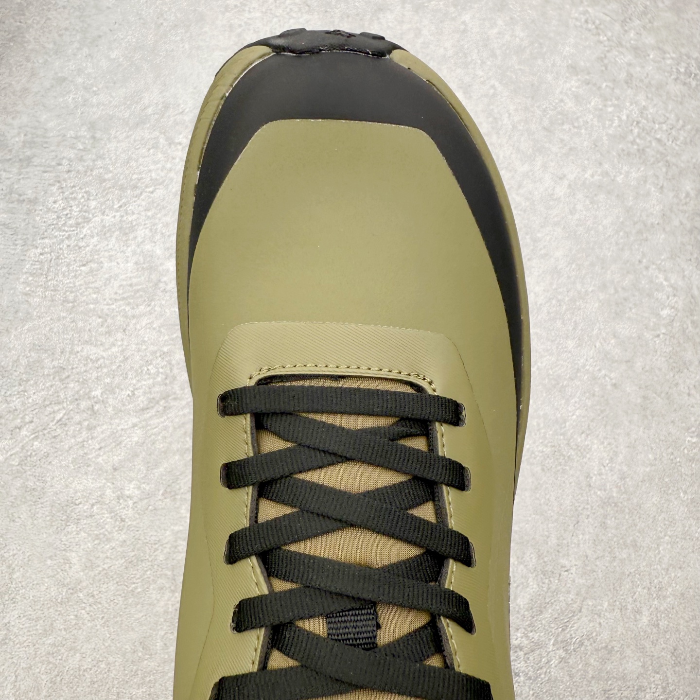 图片[4]-DESCENTE Dualis Dulis Wire Wp 运动低帮生活休闲鞋 DESCENTE（迪桑特）创立于1935年，品牌名取自法语词汇，意为“滑降”。品牌箭头标识代表滑雪的三种技术“高速直线滑行”、“穿越”和“侧滑”，也寓意品牌在打造高端专业运动产品中不断追求完美的创新精神，致力于成为中国高端专业滑雪、综训、女子、铁人三项、高尔夫的第一品牌。尺码：39 40 41 42 43 44 45-选品中心