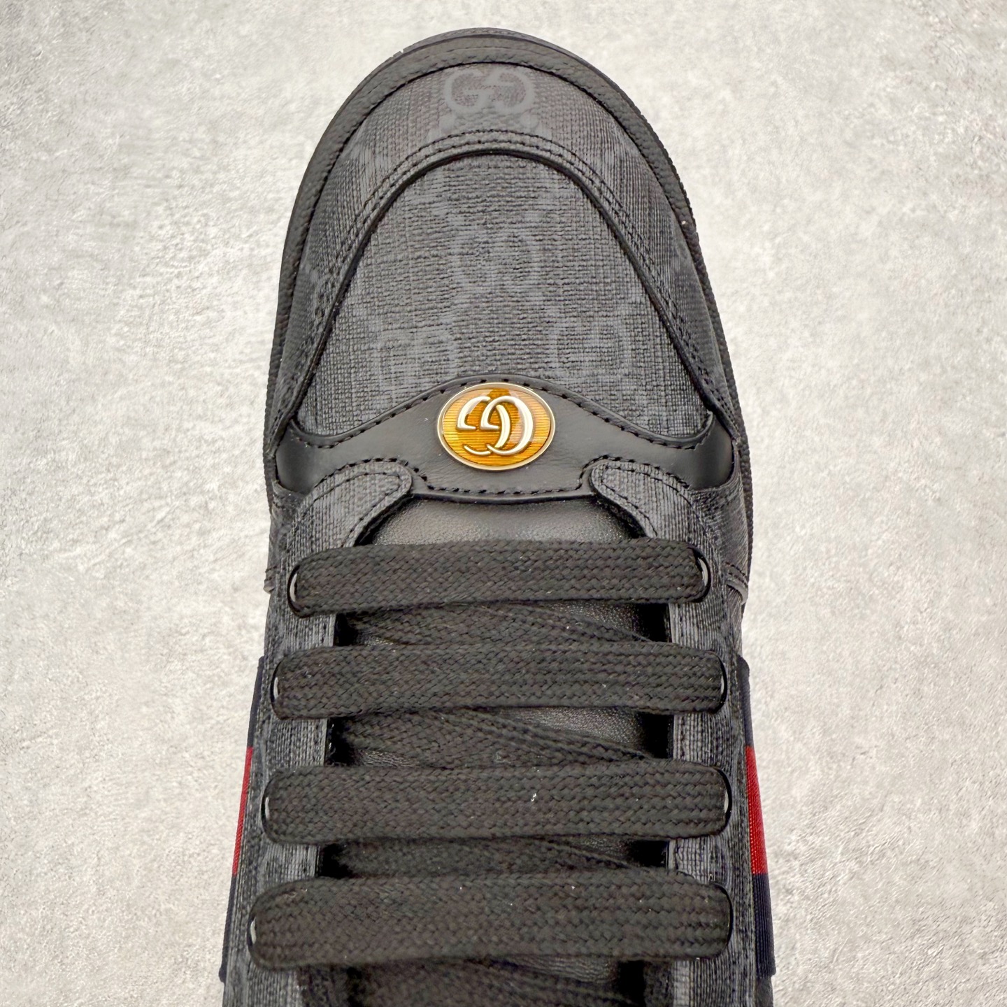 图片[4]-＃纯原福利 Gucci 古驰 Screener 运动休闲时装奢侈品系列 GG珐琅扣 擦脏做旧小脏鞋 高端零售海淘商家混卖版本 东莞纯原品质 原鞋对照工艺生产 原厂一致色泽度玛瑙珐琅GG扣 原版一致鞋舌鞋带处擦脏工艺 全套原版包装外盒配件 意大利进口磨砂头层牛皮 后跟原版一致哑光丝印烫金字体 全网独家复刻细节 ）同源出厂真丝绸防尘鞋套袋 原装雪梨形超软沙绒纸团，工艺无缝细空胶技术，原版一致私模开发大底 尺码：35 36 37 38 39 40 41 42 43 44 45-选品中心